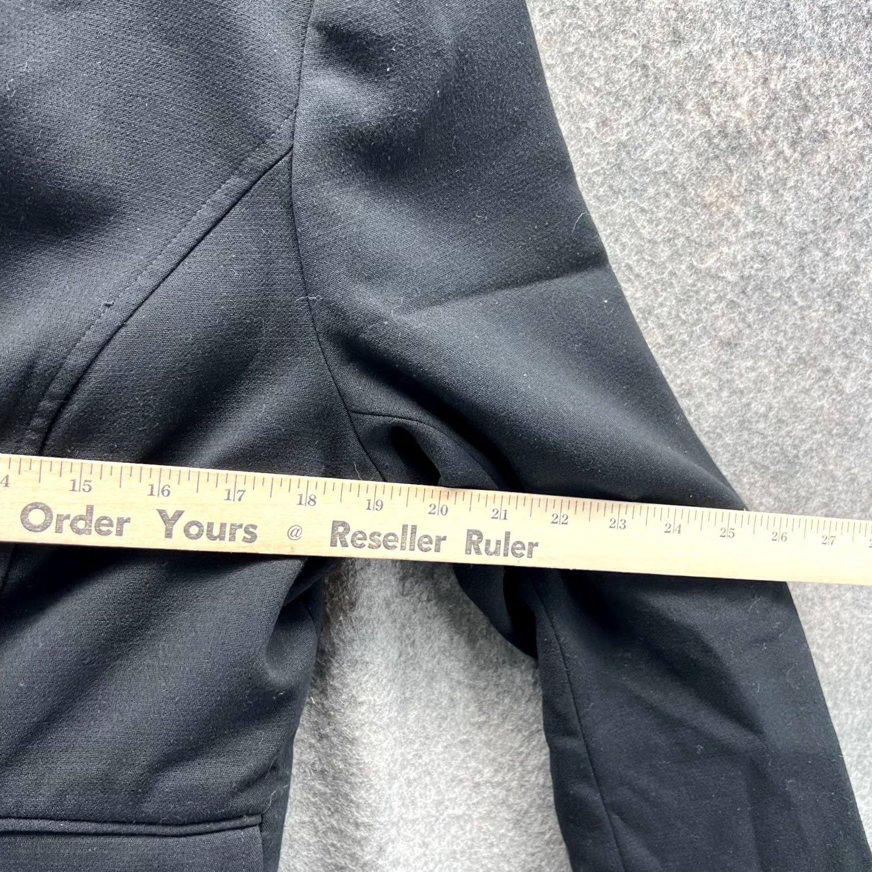 Banana Republic Banana Republic Blazer Women 12 Black Polyester Viscose Long Sleeve Dress Jacket Sports Style Basic Jacket Fall Winter Womens Size XL / US 12-14 / IT 48-50 - 5 Thumbnail
