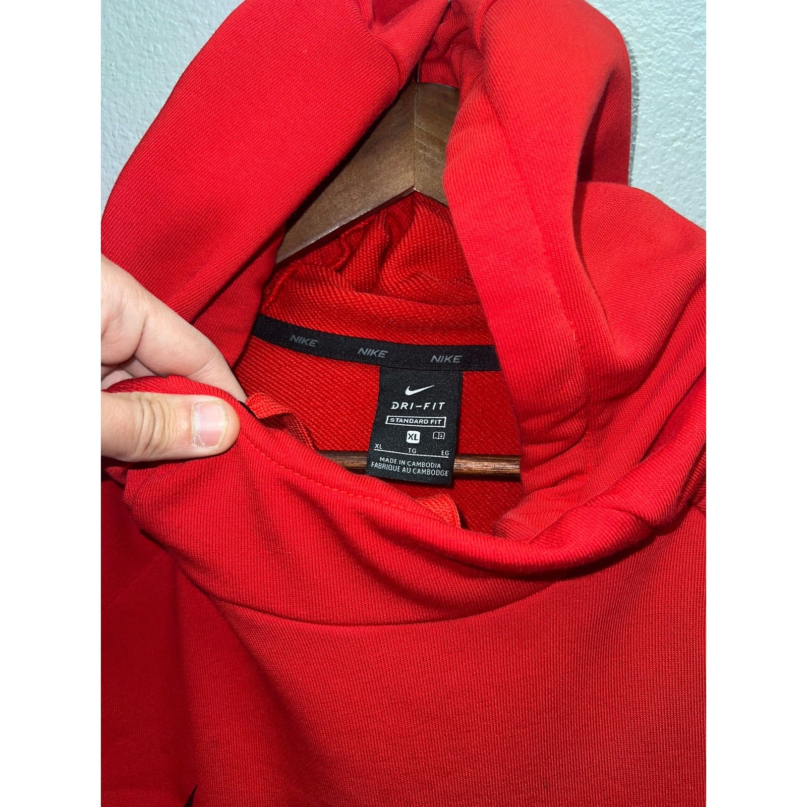 Vintage Nike Dri Fit Training Hoodie Pullover Red Dri-Fit Mens XL Size US XL / EU 56 / 4 - 6 Thumbnail