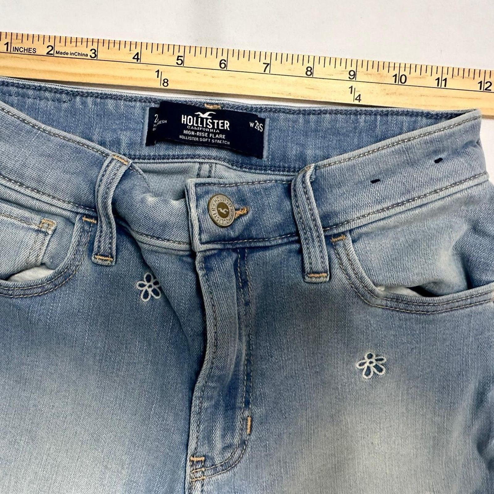 Hollister Hollister high rise flared embroidered Size 26" / US 2 / IT 38 - 5 Thumbnail