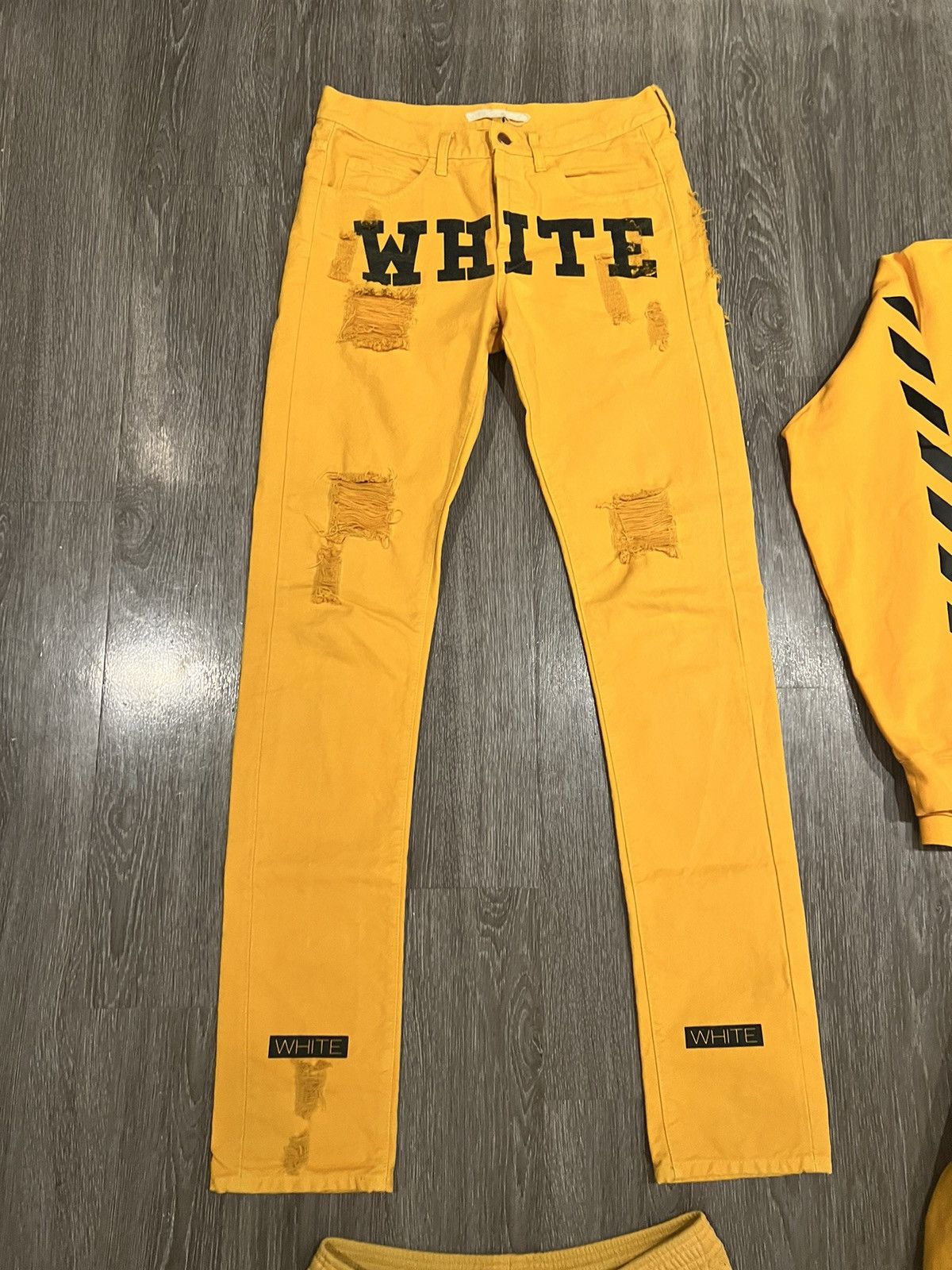 Off-White Off White SS14 First Season Yellow Outfit Size US L / EU 52-54 / 3 - 4 Thumbnail