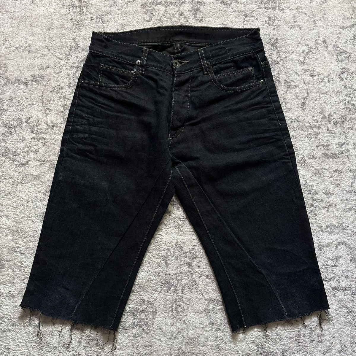 Rick Owens Drkshdw Rick Owens DRKSHDW Waxed Cropped Jean Shorts | Size 28 Size US 28 / EU 44 - 1 Thumbnail