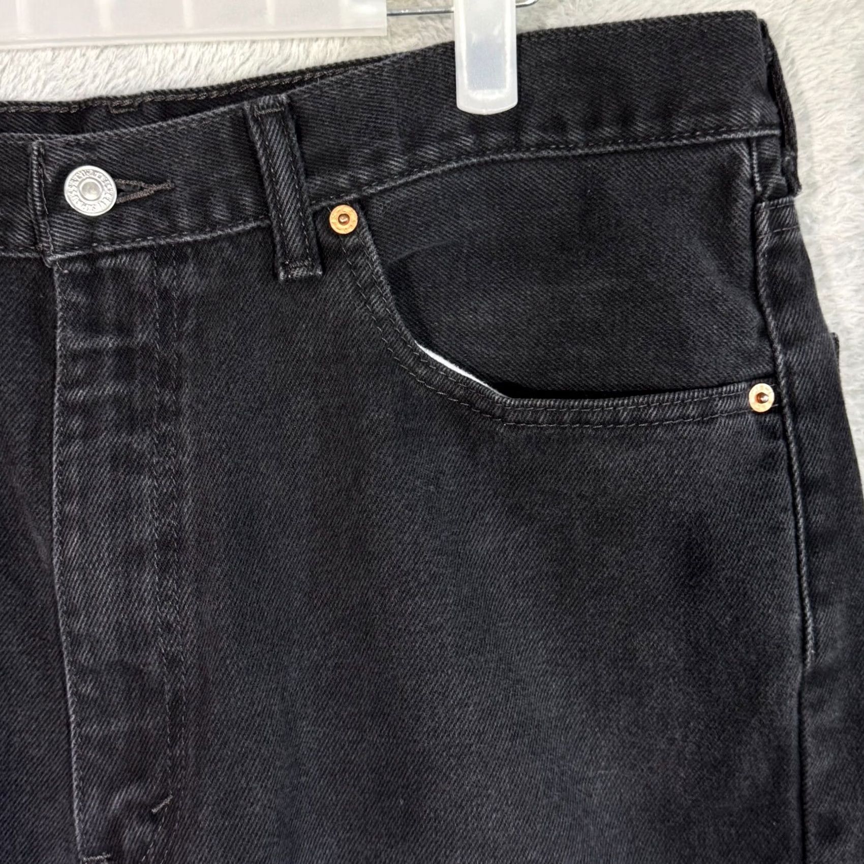 Levi's Levi’s 550 Relaxed Fit Jeans Men 38 x 34 Black Dark Wash Mid Rise Straight Leg Jeans Size US 38 / EU 54 - 4 Thumbnail