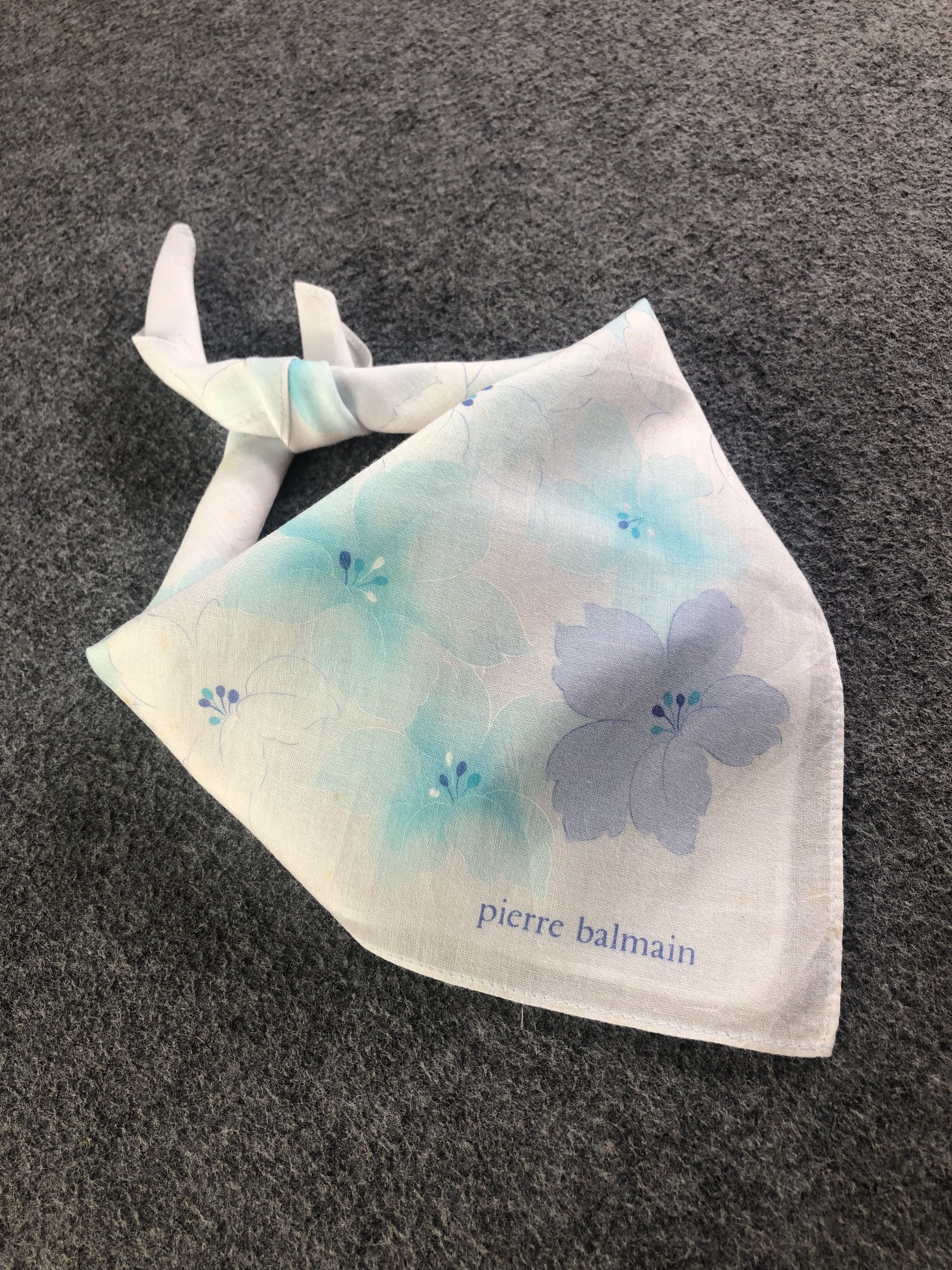 Pierre Balmain Pierre Balmain Handkerchief / Bandana / Neckerchief C477 Size ONE SIZE - 2 Thumbnail