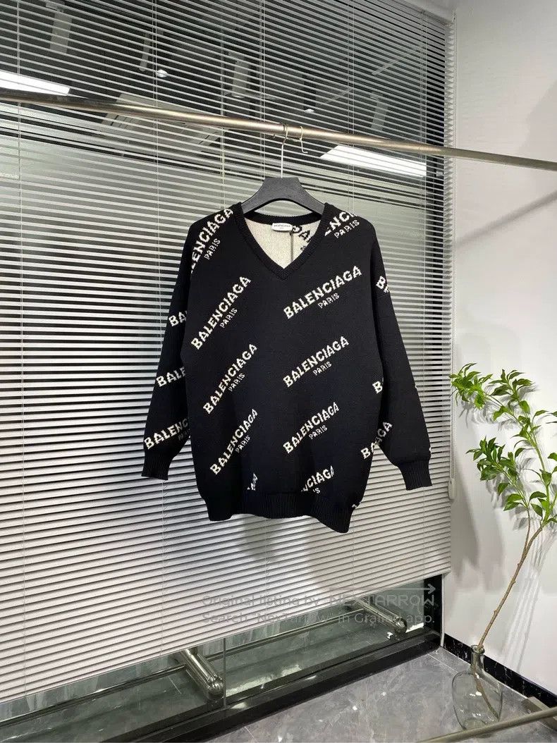 Balenciaga Balenciaga Sweater, knitted top Size XXS / US 00 / IT 34 - 1 Thumbnail