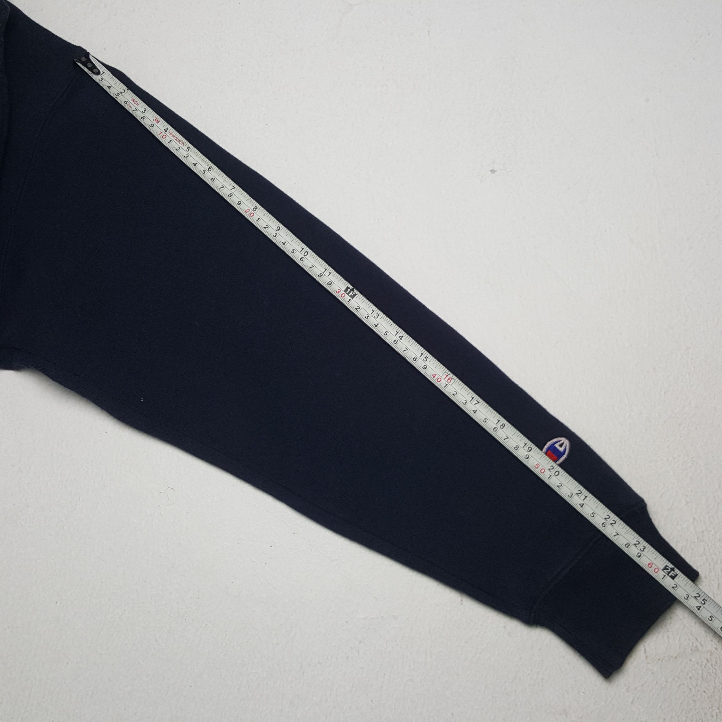 Champion × Vintage Vintage Champion Logo Patch Sweatshirt Size US L / EU 52-54 / 3 - 7 Thumbnail