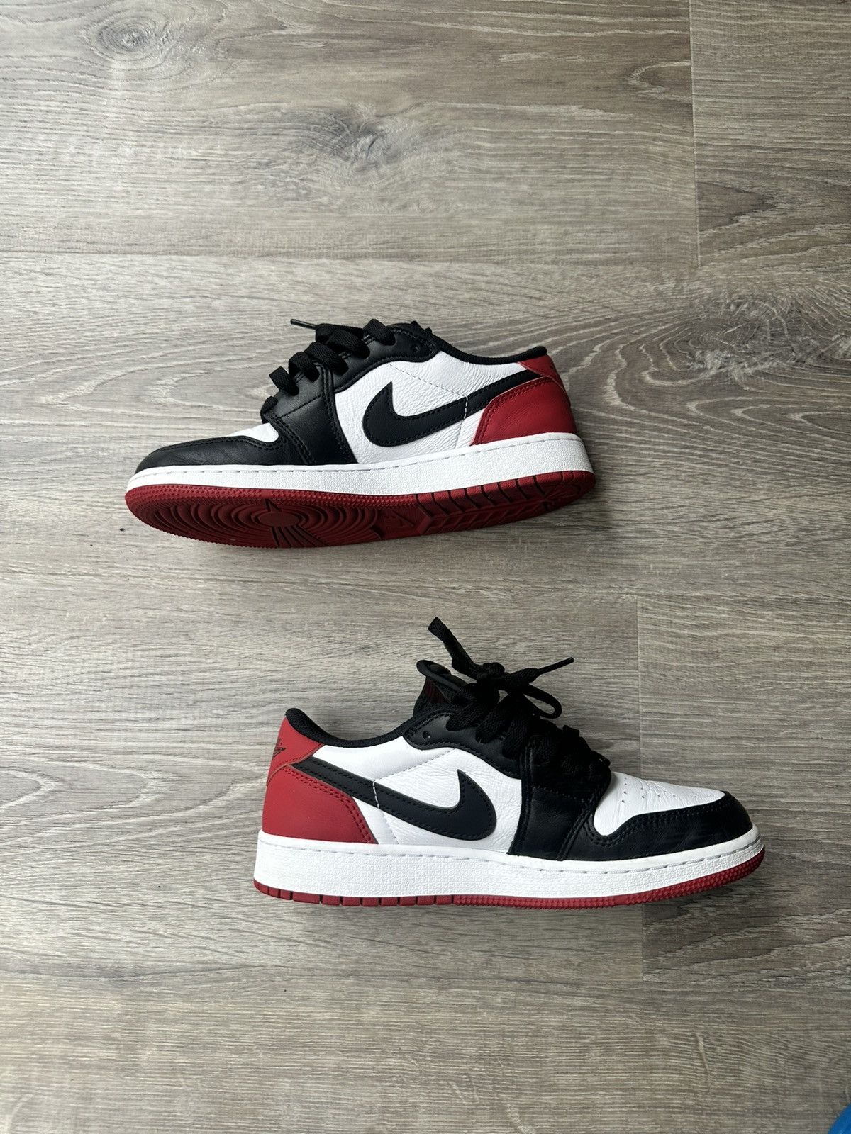 Jordan Brand Jordan 1 retro low Size US 5.5 / EU 38 - 2 Thumbnail