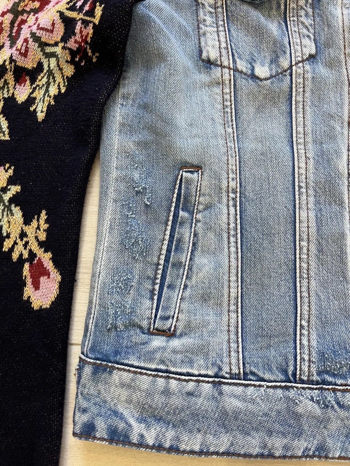 Desigual × Vintage Desigual VTG women's denim jacket with button patterns Size S / US 4 / IT 40 - 6 Thumbnail