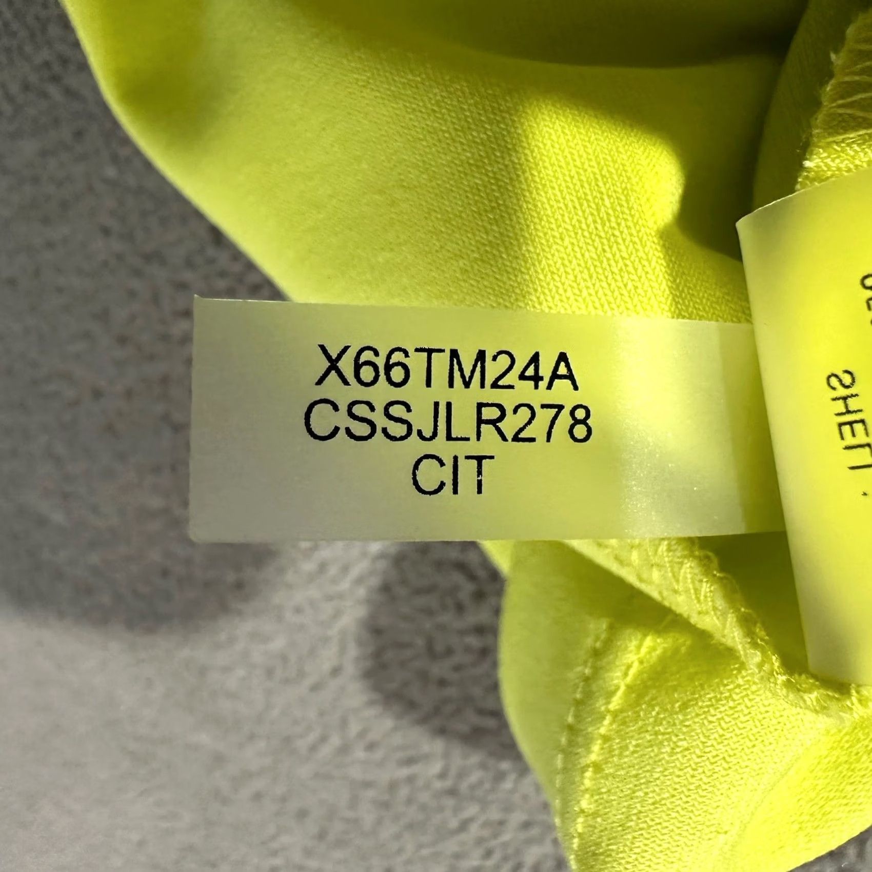 Calvin Klein Calvin Klein Blouse Womens 2X Neon Yellow Twist Neck Top Sleeveless Stretch GUC Size XXL / US 16-18 / IT 52-54 - 6 Thumbnail