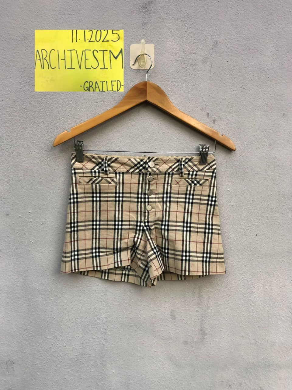 Burberry Vintage Burberry London Blue Label Nova Check Mini Short Size 26" / US 2 / IT 38 - 2 Thumbnail