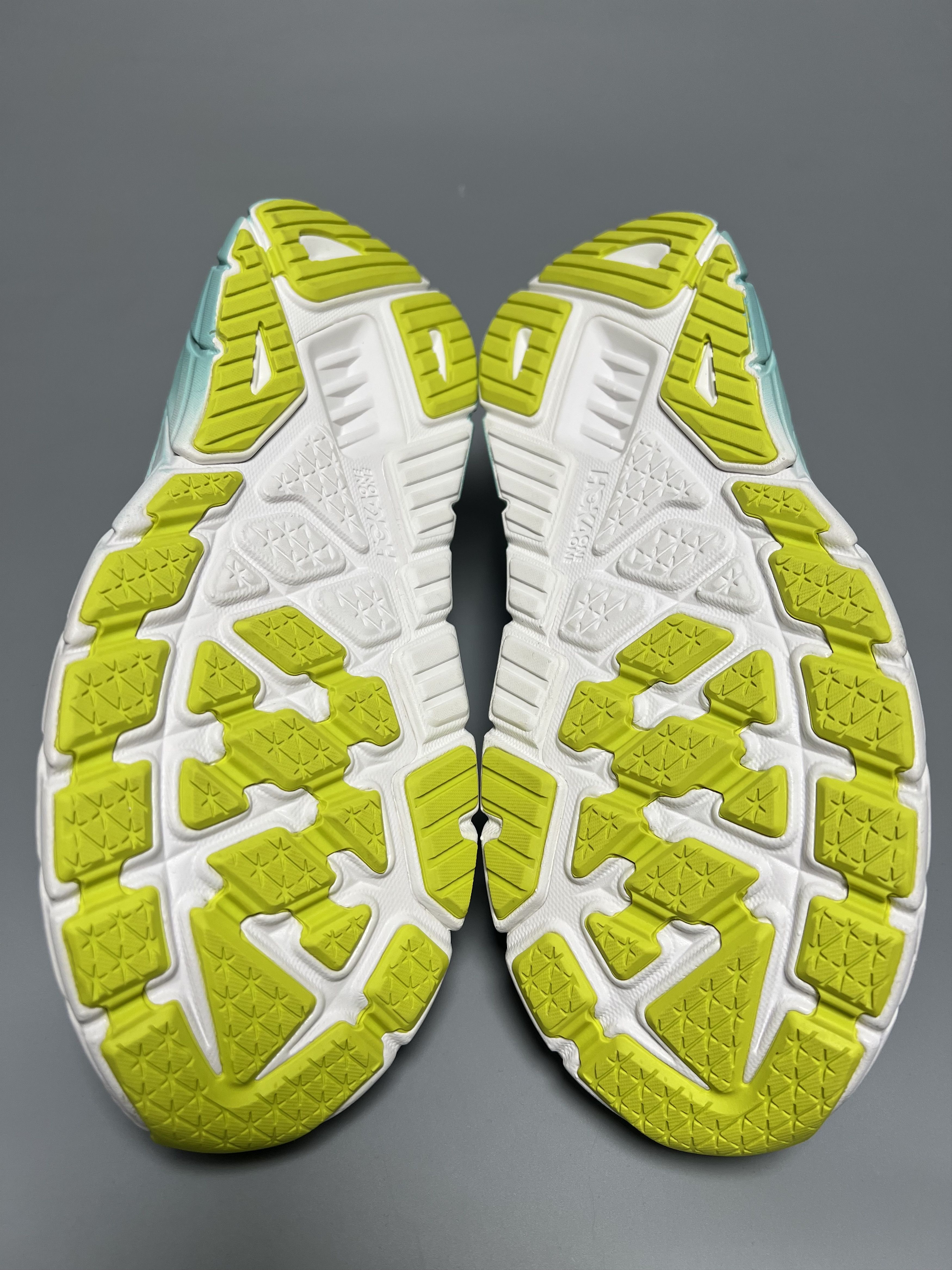 Hoka 10.5 EE Hoka One One Arahi 7 Wide Running Shoes Walking Gym Size US 10.5 / EU 43-44 - 6 Thumbnail
