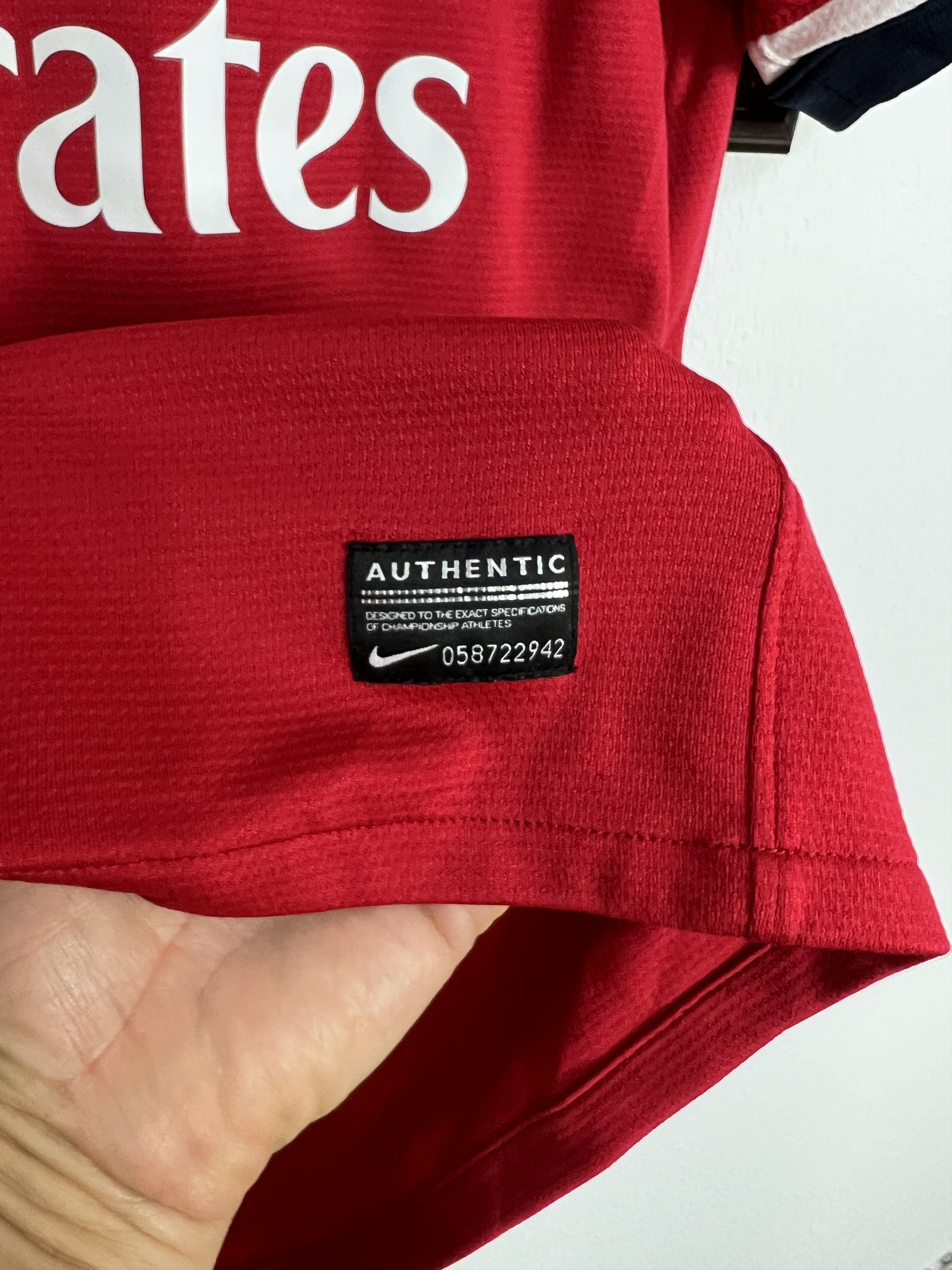 Nike Arsenal Home football shirt 2012 #5 Vermaelen Nike Boys 12 Size US XS / EU 42 / 0 - 5 Thumbnail