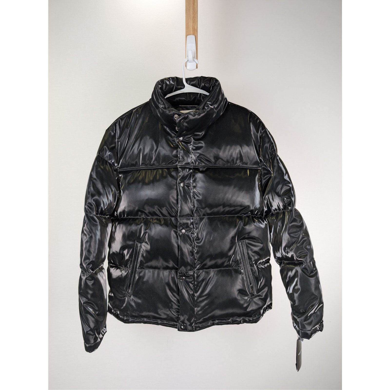 Saint Laurent Paris o1rshd1 CC20 Lacquered Down Puffer Jacket in black technical Size US M / EU 48-50 / 2 - 8 Thumbnail