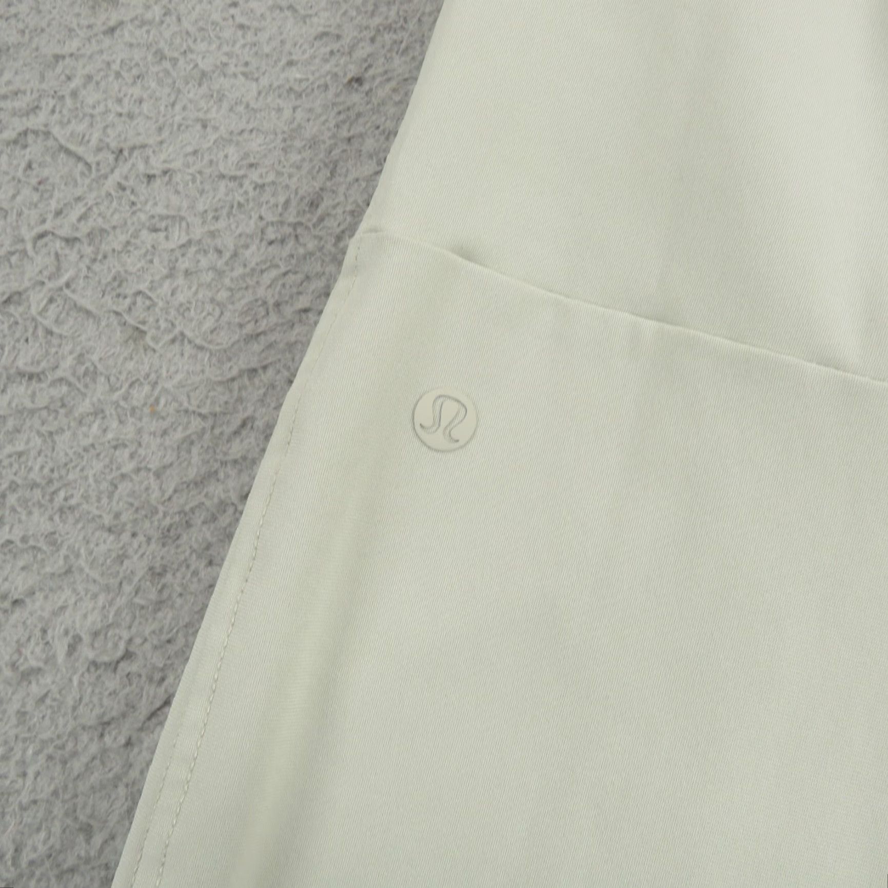 Lululemon Lululemon Joggers Mens XS Silverstone ABC Athleisure Stretch Tapered Khaki 28x32 Concert? No, ignore. Size US 28 / EU 44 - 3 Thumbnail