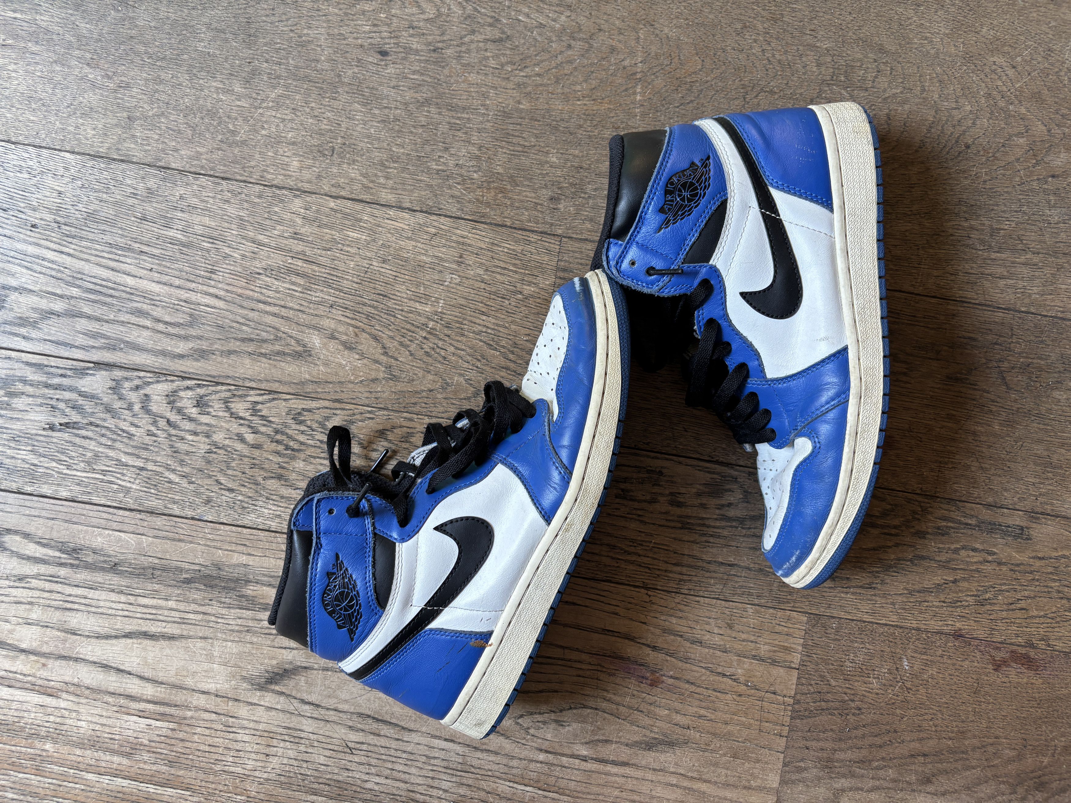 Jordan Brand Jordan 1 Game Royal 2017 Size US 9.5 / EU 42-43 - 1 Thumbnail