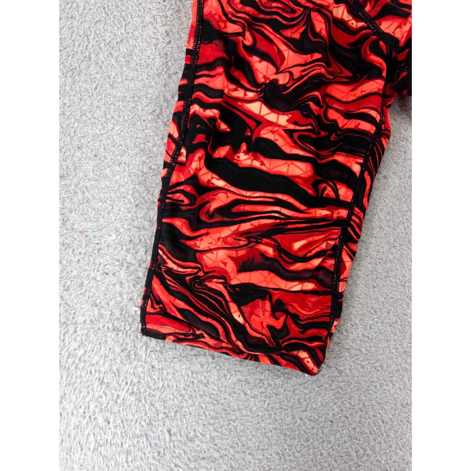 Vintage TYR Shorts Mens 32 Red Jammer Bottom Sports Swimming Swim Bottom TYR 32 Mens Red Jammer Size US 32 / EU 48 - 5 Thumbnail