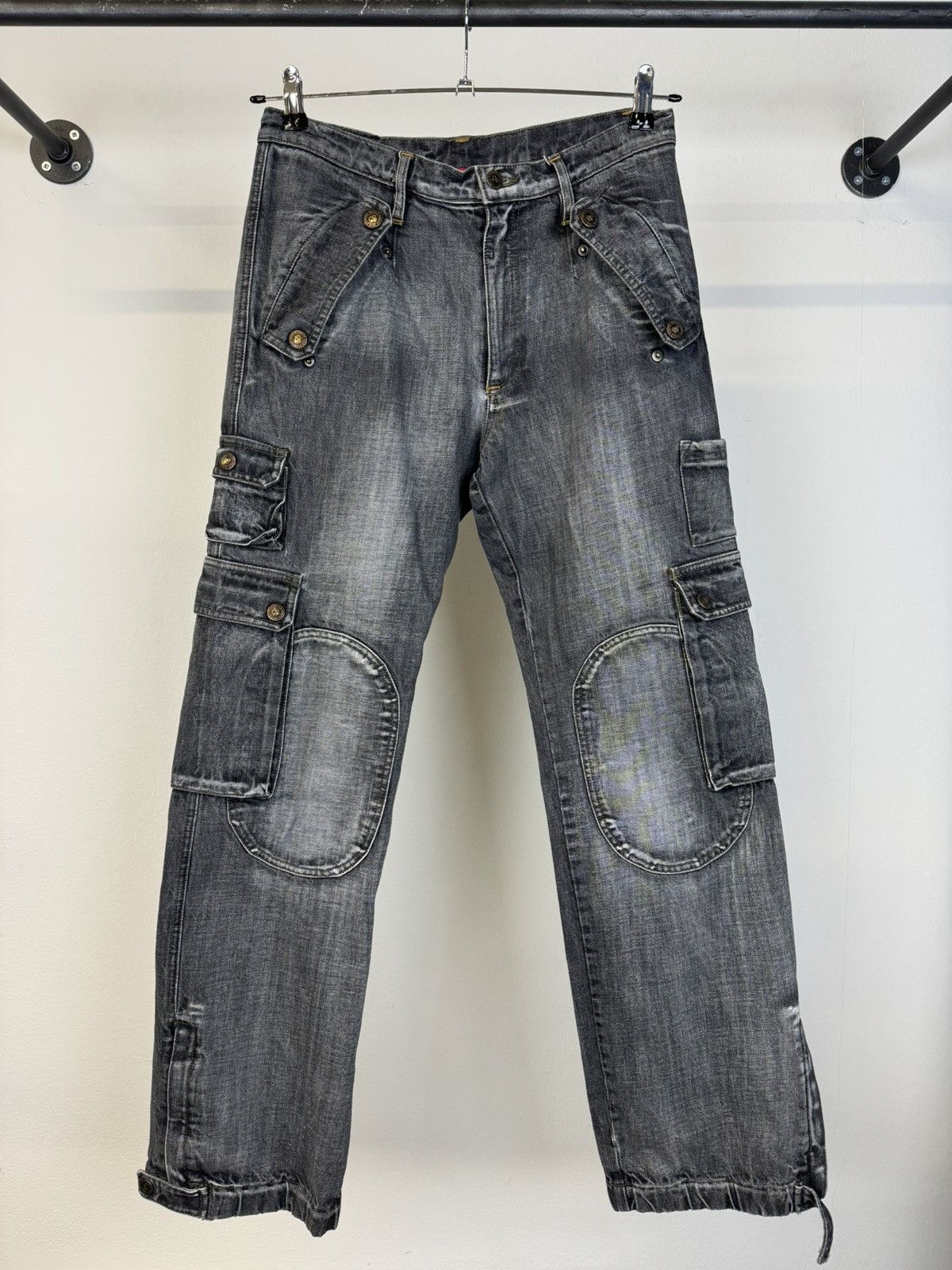Dolce & Gabbana 2000s Dolce & Gabbana heavy weight cargo pants pockets Size US 30 / EU 46 - 4 Thumbnail