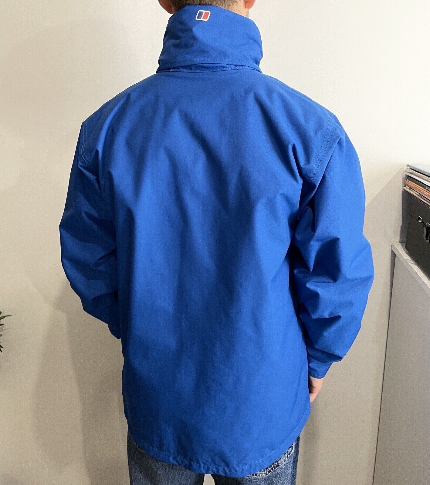 Berghaus Berghaus Mens Hydroshell Waterproof Hiking Outdoor Jacket Size US M / EU 48-50 / 2 - 2 Thumbnail