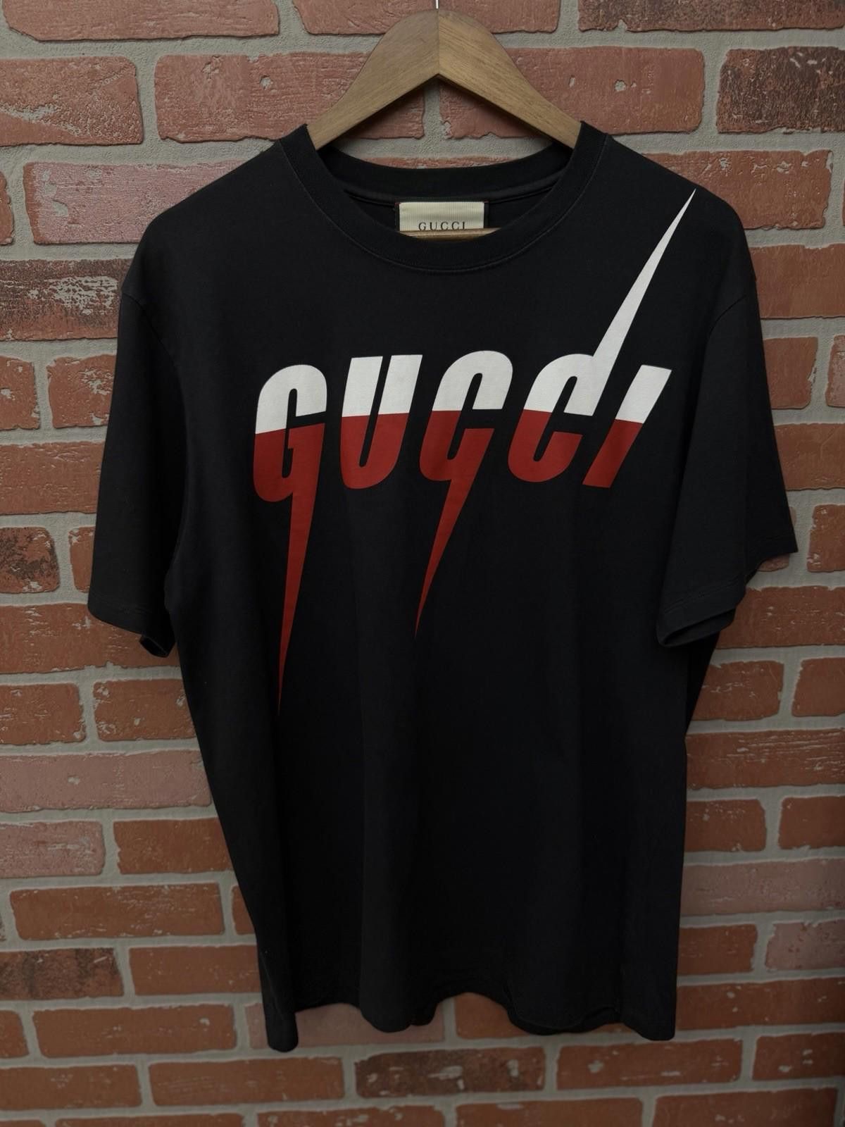 Gucci Gucci Graphic T Shirt Red White Lightning Bolt Black Medium Size US M / EU 48-50 / 2 - 1 Thumbnail