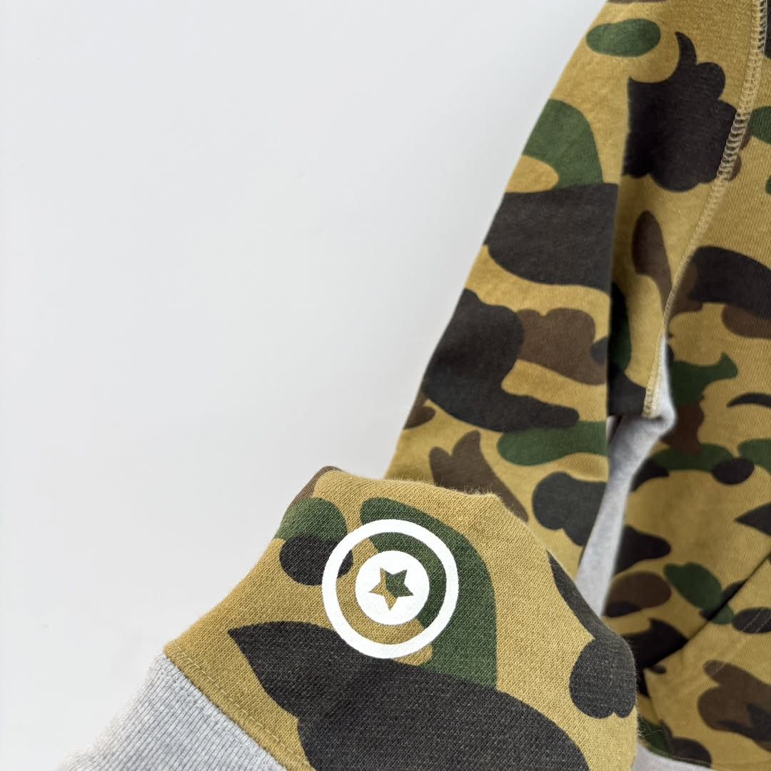 Bape × Nigo 1st Camo Shark Full Zip Hoodie Size XS / US 0-2 / IT 36-38 - 8 Thumbnail