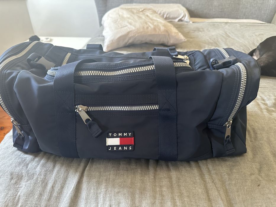 Tommy Hilfiger Duffel Bag Grailed 7579