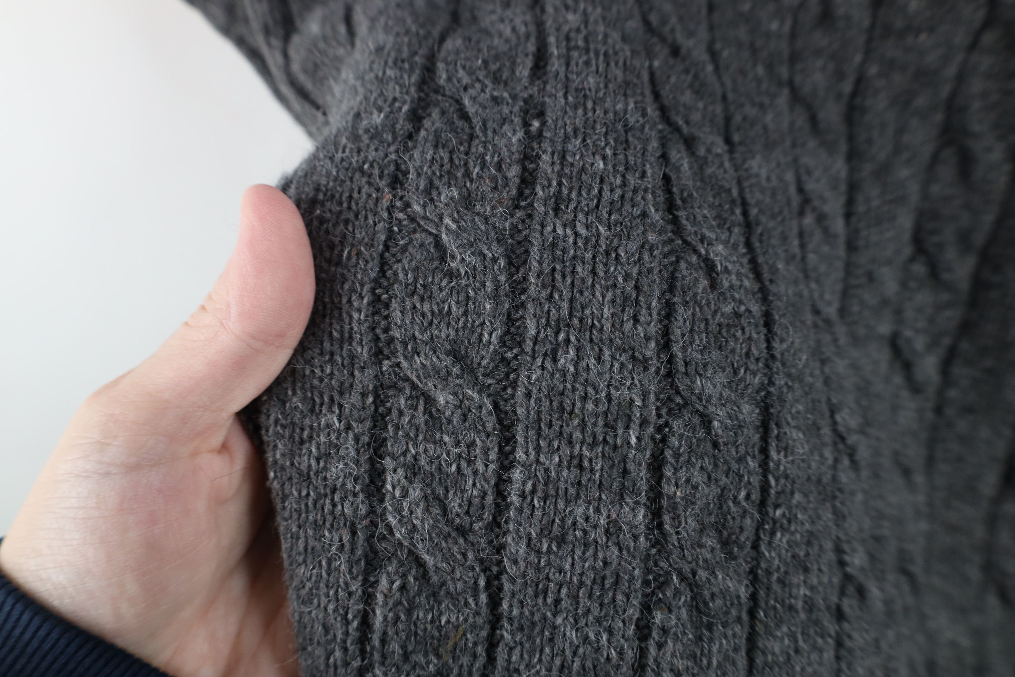 Vintage Vintage 90s Streetwear Blend Chunky Cable Knit Sweater Vest Size US XL / EU 56 / 4 - 6 Thumbnail