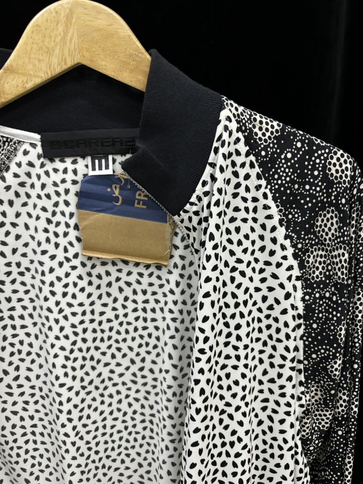 Other Bernard Chandran silk jacket (P.Ramlee edition) Size US S / EU 44-46 / 1 - 3 Thumbnail