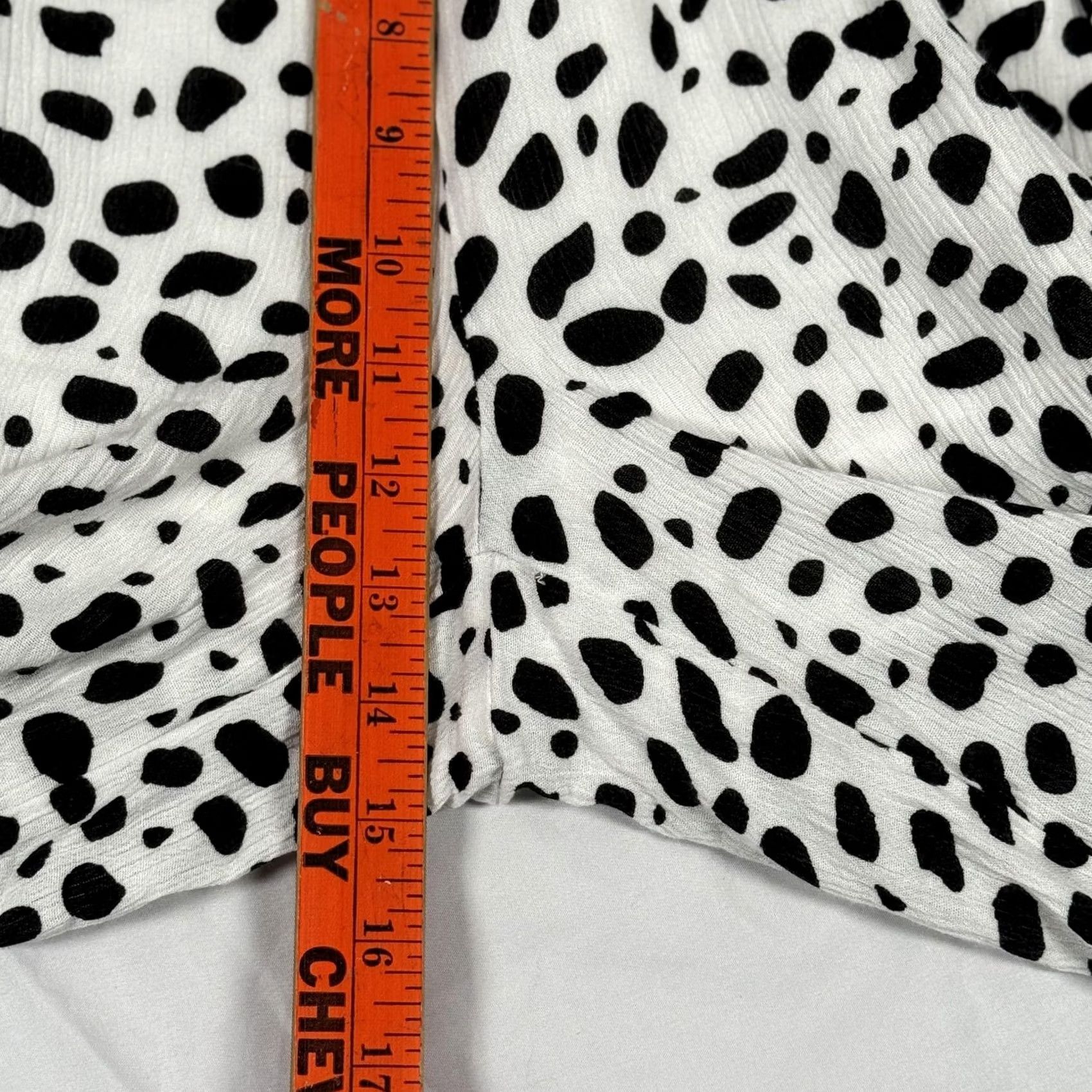 Vintage VINTAGE Boho Chic Pants Dalmatian Print Wide Leg Pull On Tie Waist Resort Vacation Women L Large White Dalmatian Animal Print Pants Womens Size 36" / US 14 / IT 50 - 6 Thumbnail