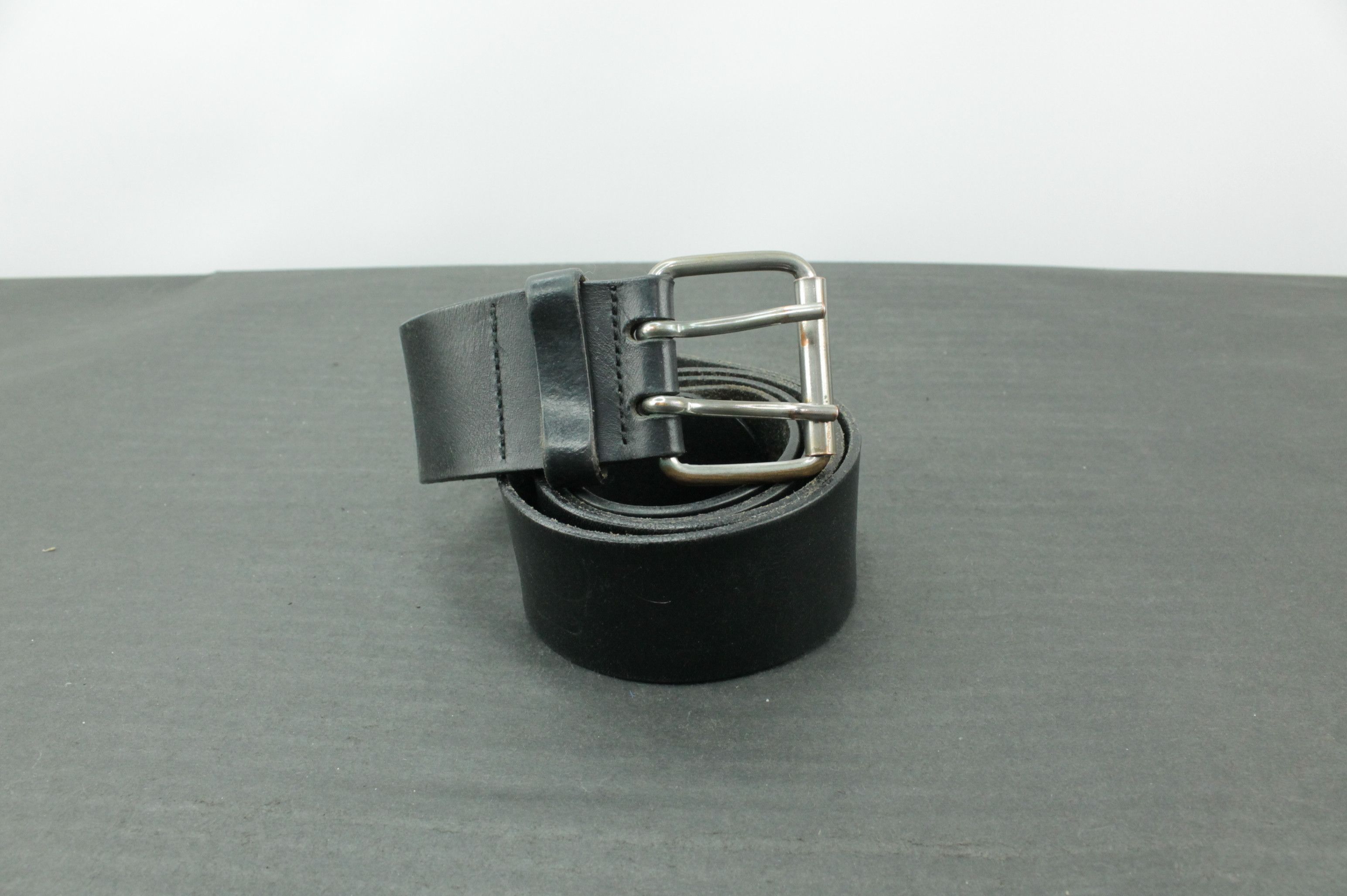 Carhartt × Vintage Vintage Carhartt Black Leather Belt Size 36 - 1 Thumbnail