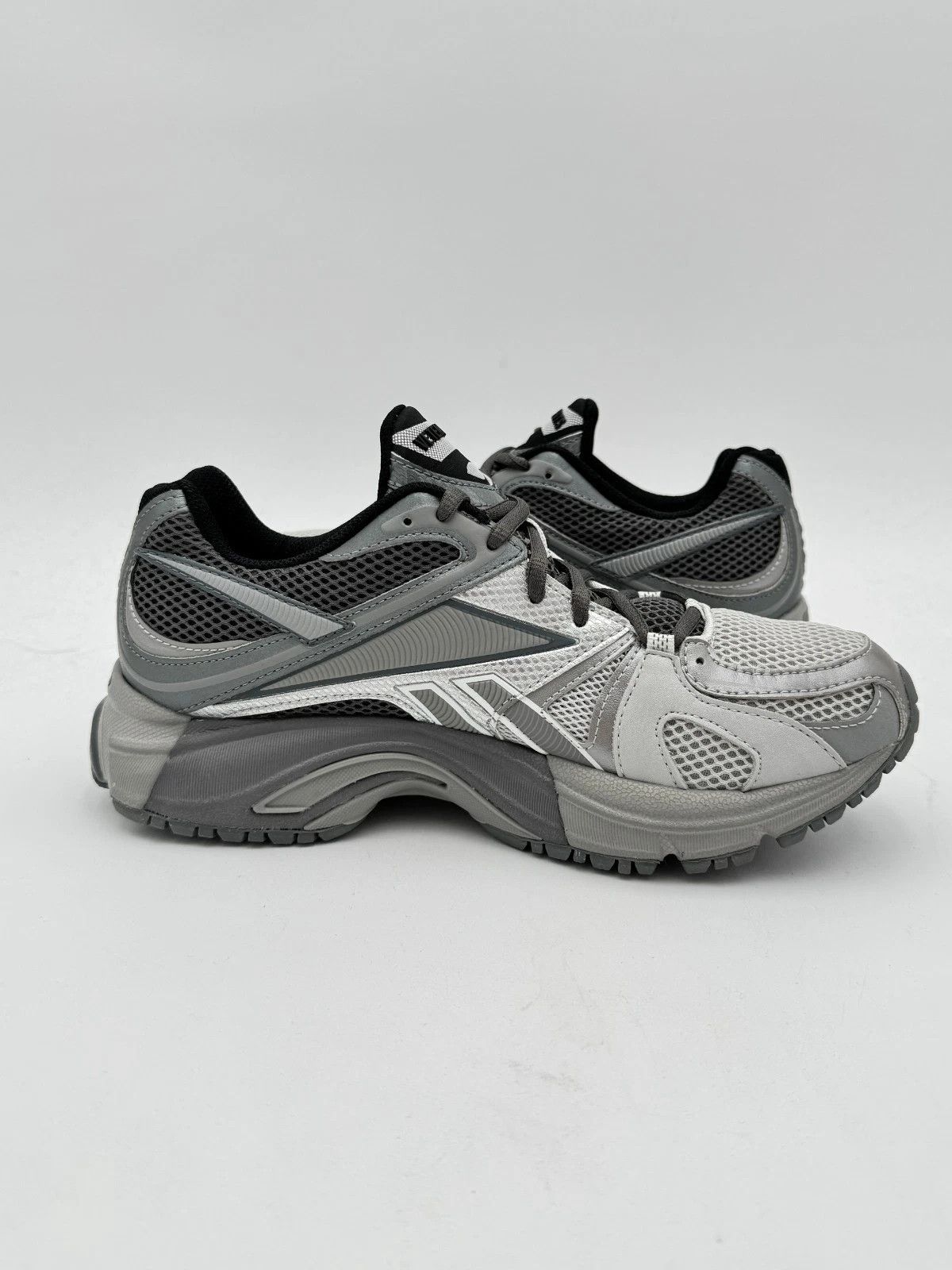 Reebok × Vetements Vetements Reebok Spike Runner 200 Grey Size US 6 / EU 39 - 5 Thumbnail