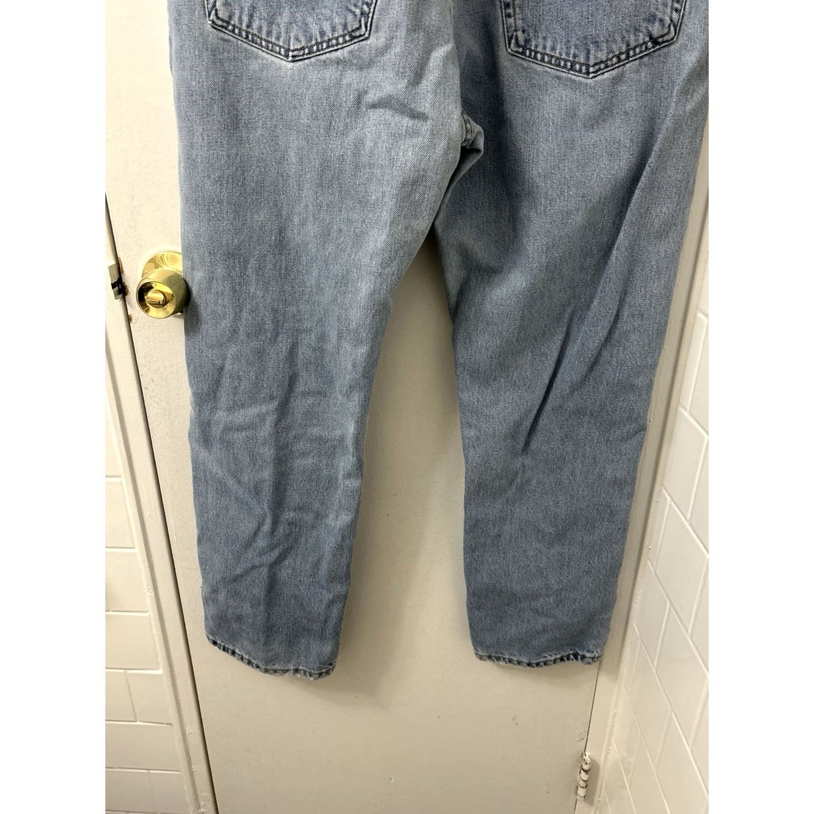 Levi's VTG Levi's 505 Jeans Mens 36x30 Blue Light Wash Regular Fit Straight Levi's 505 Jeans Mens 36x30 Blue Light Wash Regular Fit Straight Leg Denim Size US 36 / EU 52 - 3 Thumbnail