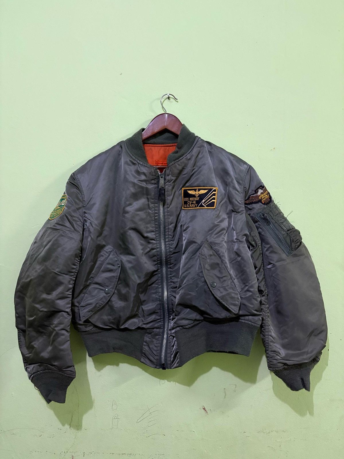 U.S. NAVY USS MIDWAY MA-1フライトジャケット VTG Alpha Industries USS Midway MA-1 Flight Jacket US Navy