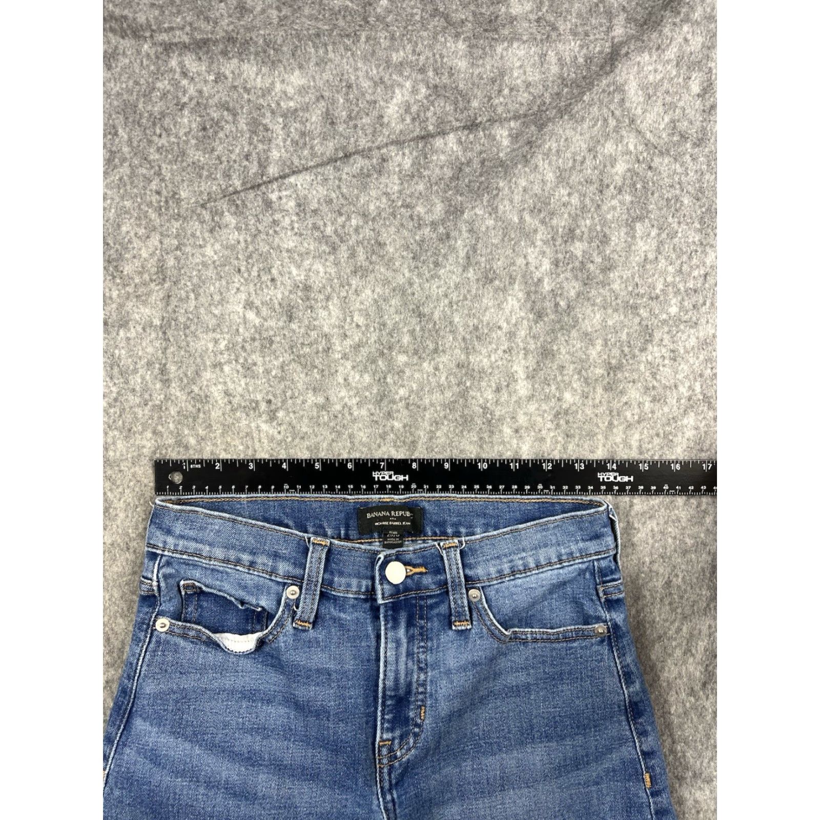 Banana Republic Banana Republic Jeans Women's High Rise Baggy Fit Barrel Leg 25/0 Denim Blue 5-Pocket City Casual Mens Womens Boys Girls Size 25" / US 0 / IT 36 - 3 Thumbnail