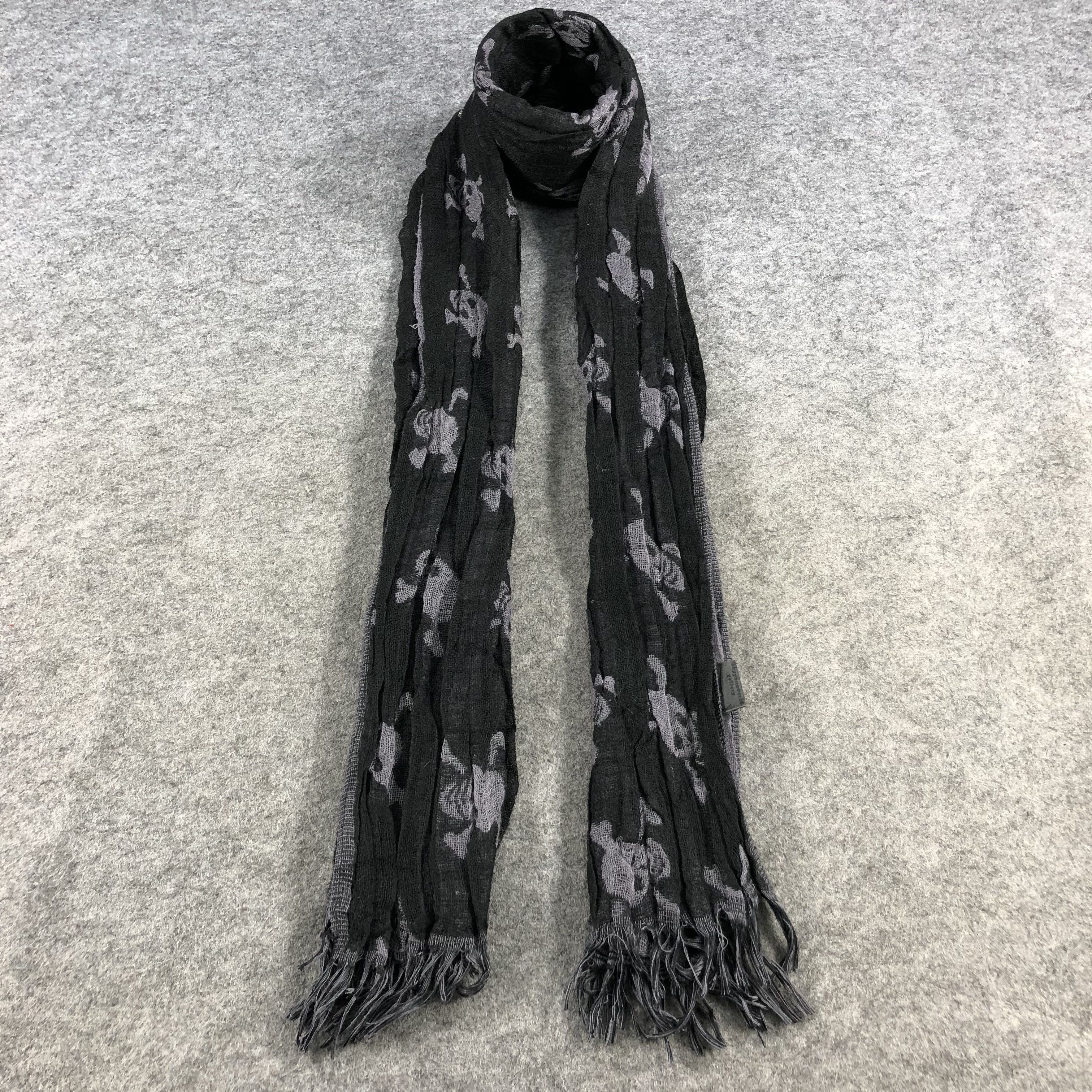 Seditionaries Skull and Bones Wool Scarf Muffler V881 Size ONE SIZE - 1 Thumbnail
