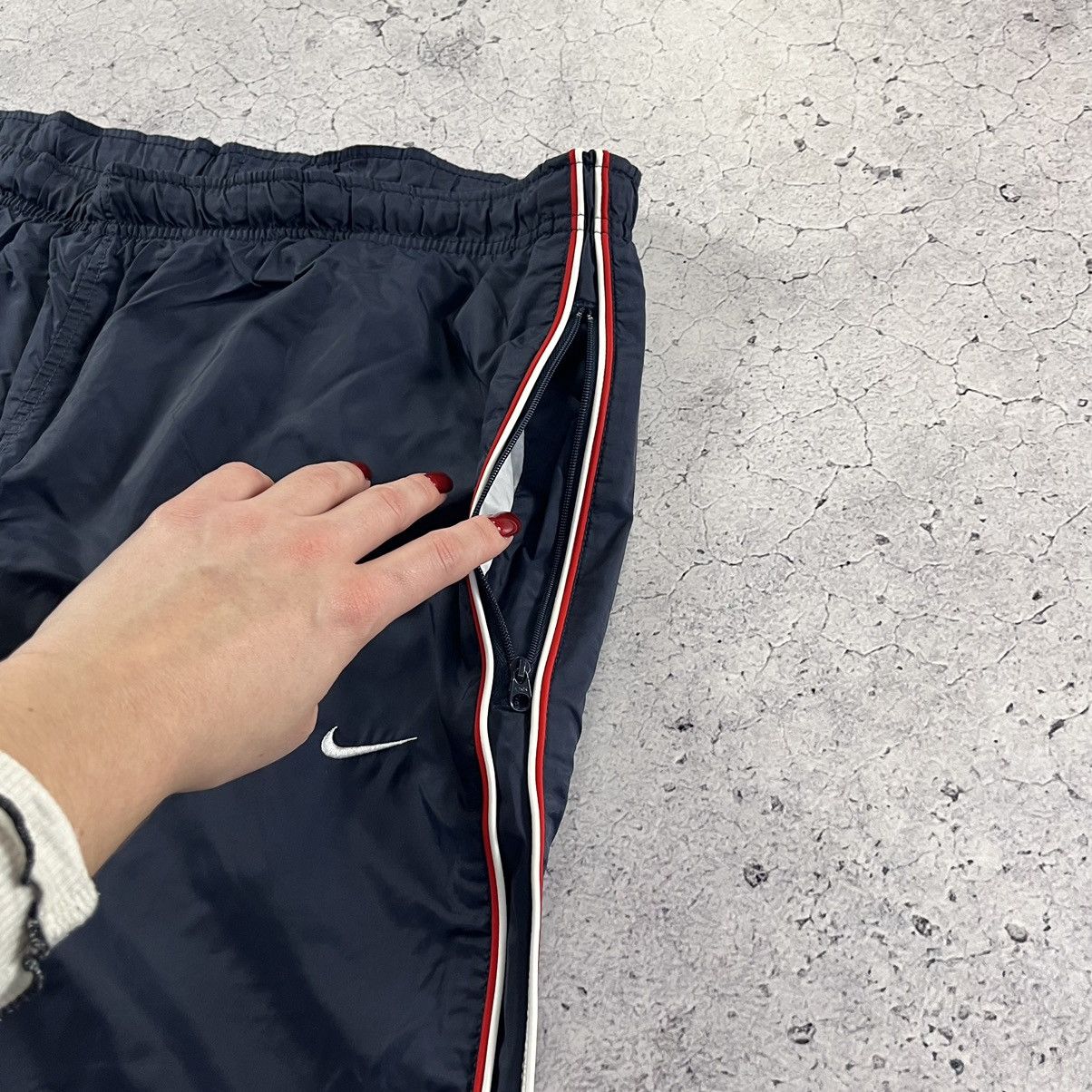Nike × Vintage Nike Vintage Track Pants Nylon Y2K Drill Streetwear Swoosh Size US 34 / EU 50 - 7 Thumbnail