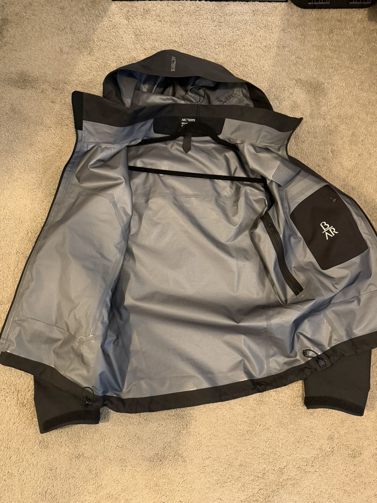 Arc'teryx Arc’teryx Beta AR Size US M / EU 48-50 / 2 - 5 Thumbnail