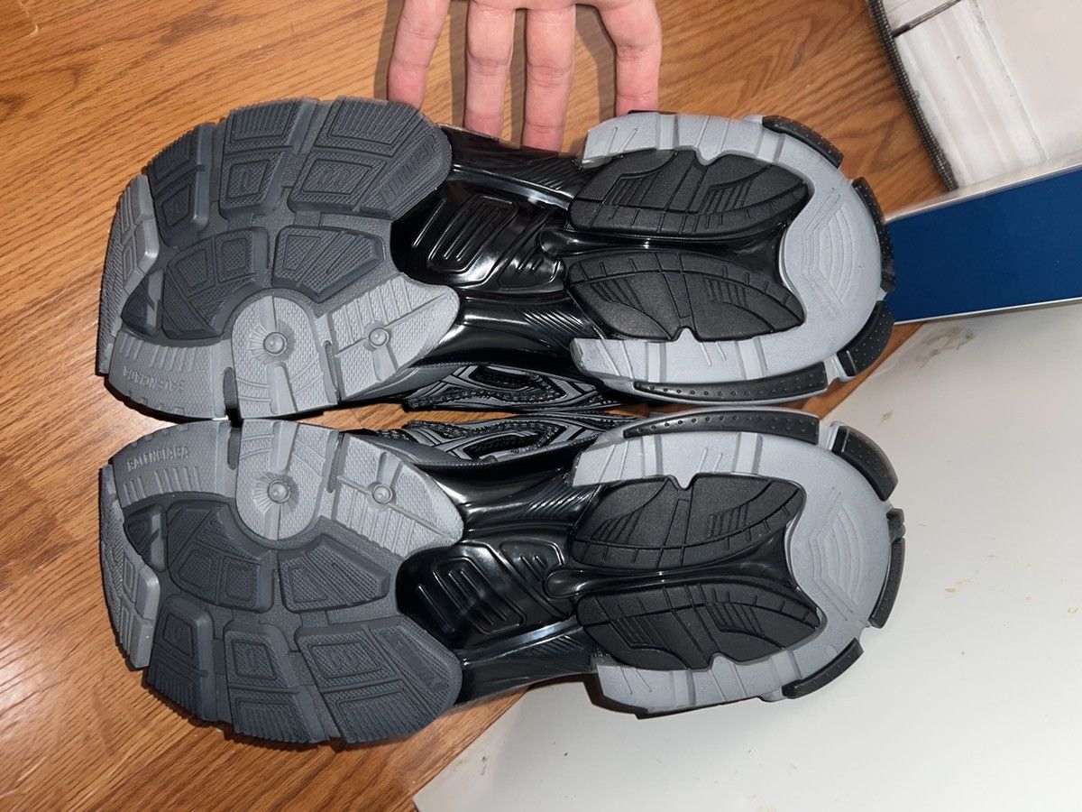 Balenciaga Balenciaga Runners Size US 11 / EU 44 - 4 Thumbnail