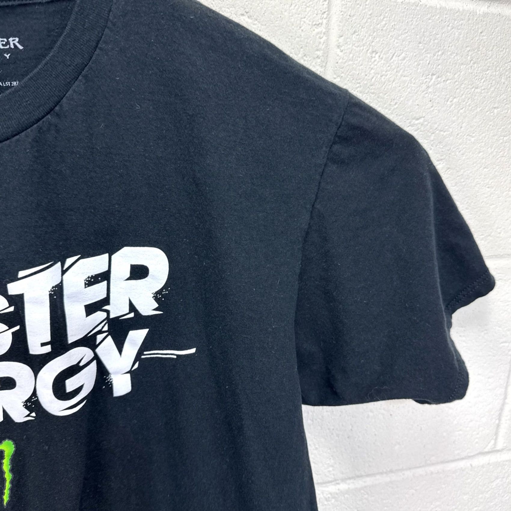Logo 7 VINTAGE Monster Energy Logo Graphic T Shirt Mens XL Black Green Y2K Skate Logo Size US XL / EU 56 / 4 - 6 Thumbnail