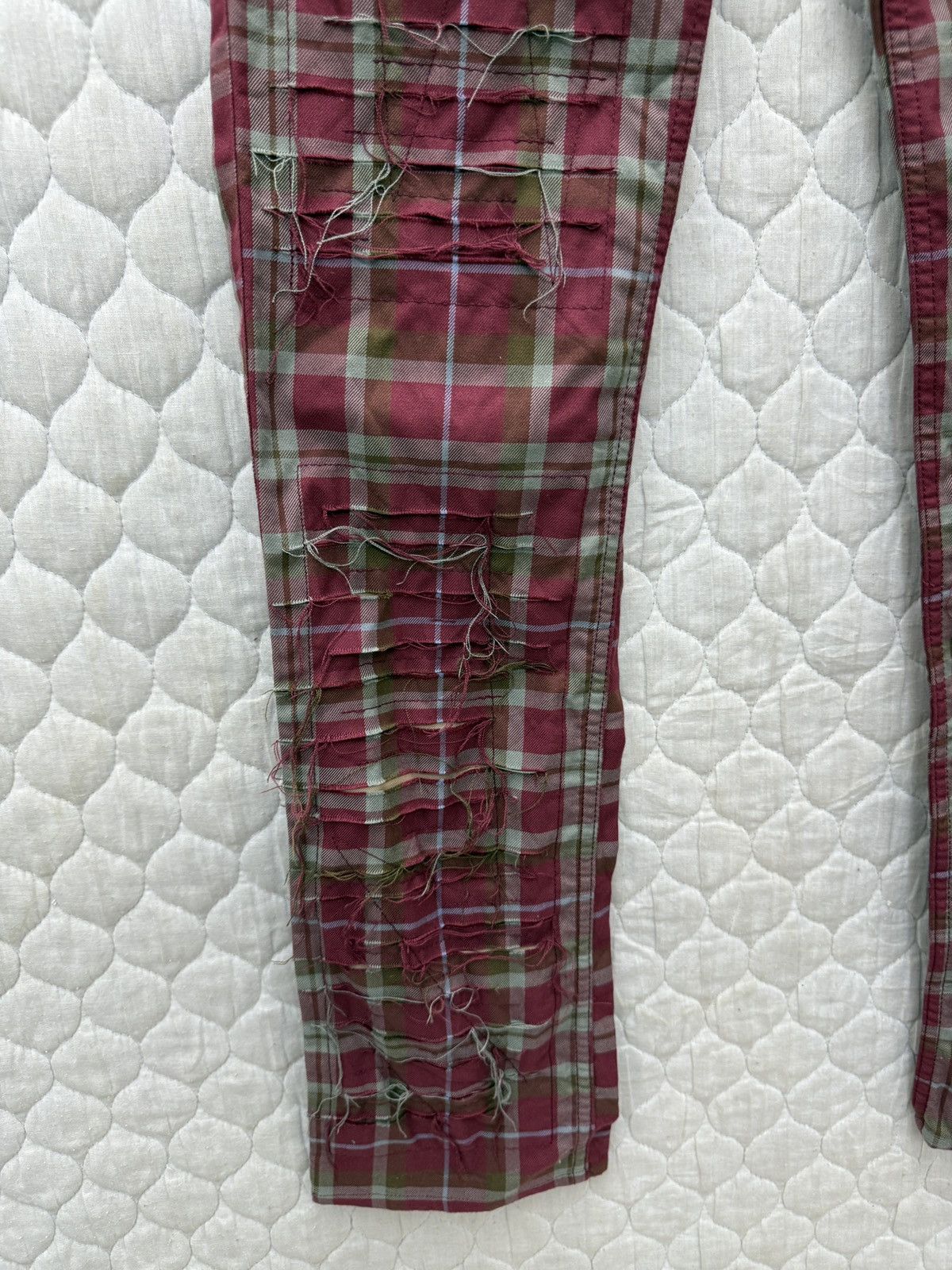 Hysteric Glamour 🔥🔥🔥ARCHIVE HYSTERIC GLAMOUR TARTAN PUNK PANTS Size 28" / US 6 / IT 42 - 7 Thumbnail