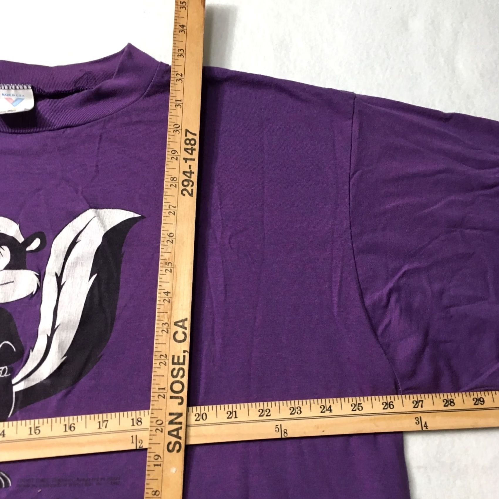 Vintage WARNET BROS. 1992 Looney Tunes Shirt Pepe Le Pew Skunk 2XL Purple Vintage Arvex T-Shirt Mens Cartoon 90s Size US XXL / EU 58 / 5 - 5 Thumbnail