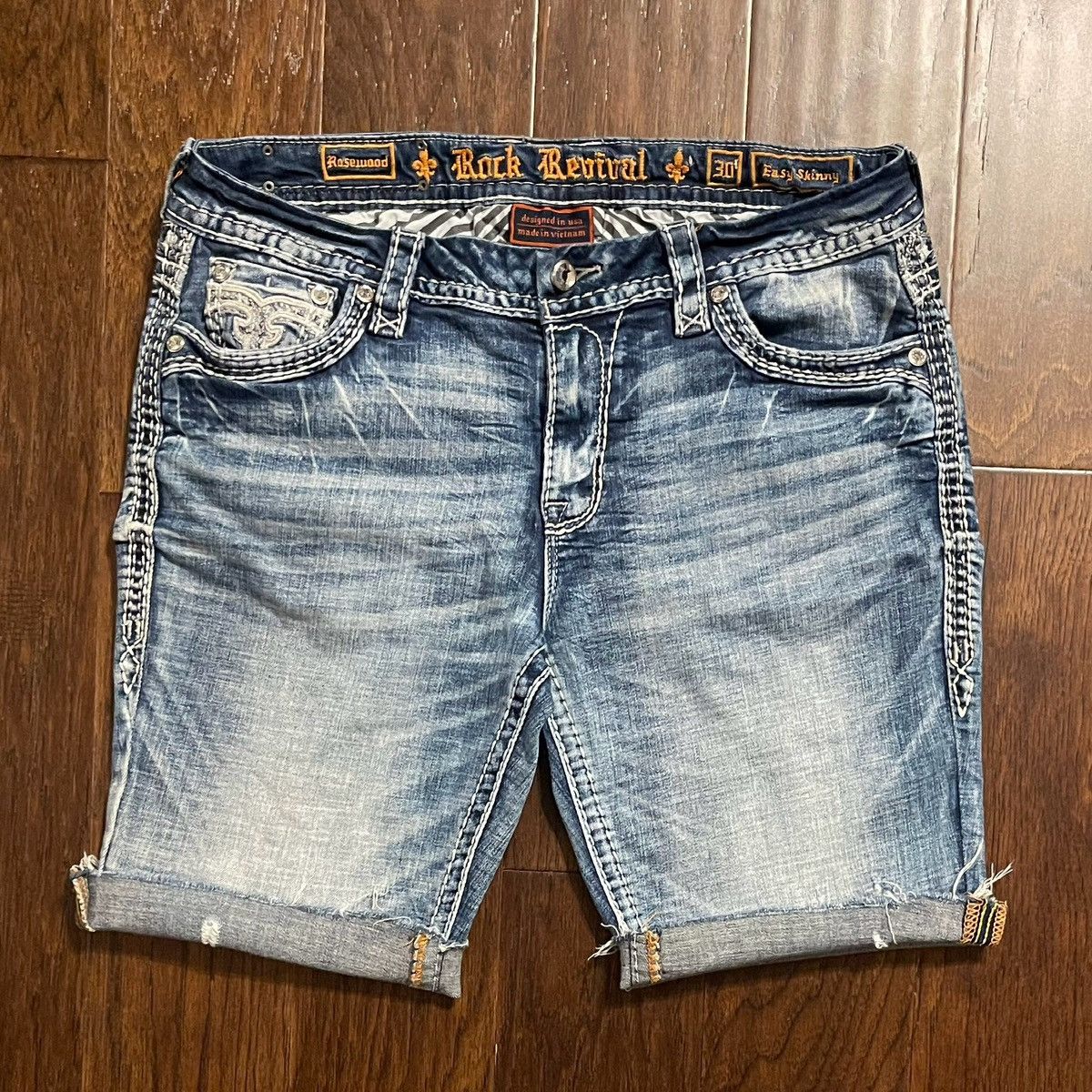 NWOT Men's Rock Revival sold Shorts Size 32