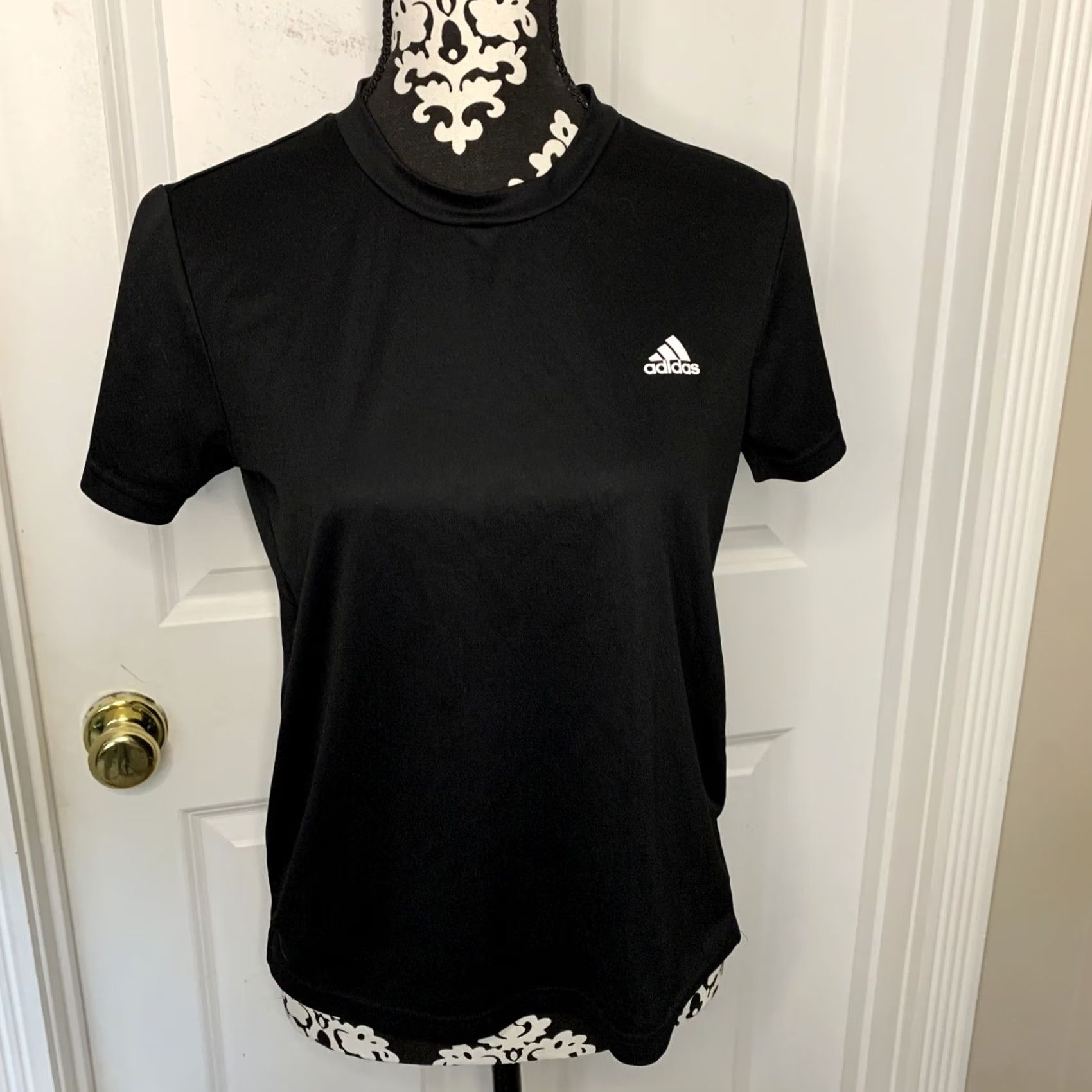 Adidas VINTAGE Adidas Areoready SZM Black Short Sleeve Athletic Workout Top Nike? Size 32" / US 10 / IT 46 - 2 Thumbnail