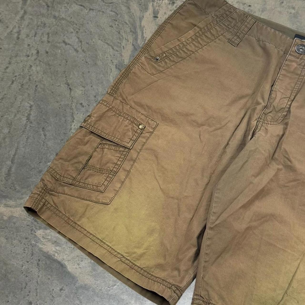 Guess × Vintage Vintage Y2K Insanely Faded Guess Cargo Shorts Size US 36 / EU 52 - 2 Thumbnail