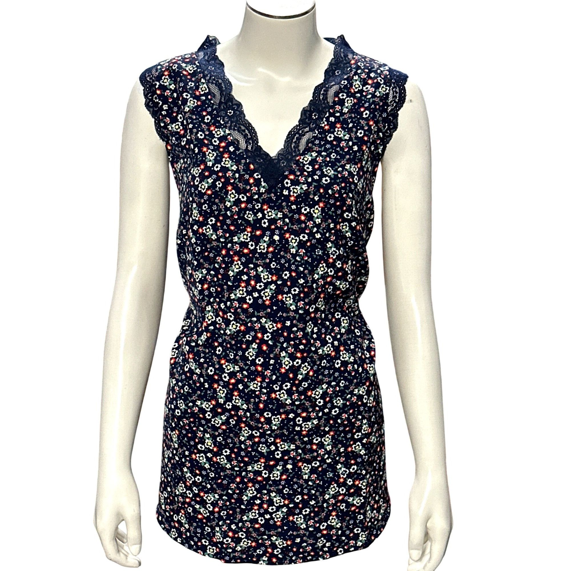 Other CCC Floral Sleeveless Blouse With Lace Trim V Neck Navy Size Size XL / US 12-14 / IT 48-50 - 1 Thumbnail