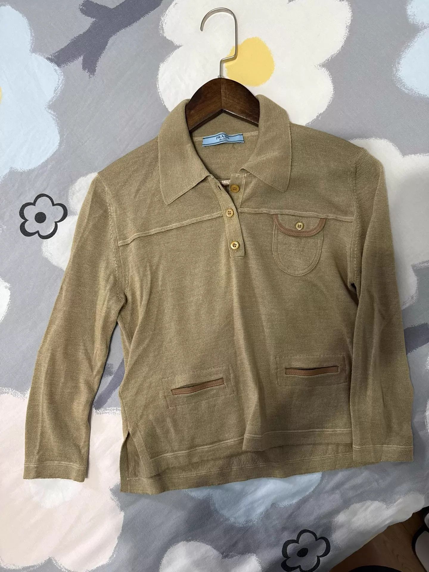 Prada PRADA Wool Silk Crewneck Top Khaki Green 9/10 Size XS / US 0-2 / IT 36-38 - 2 Thumbnail