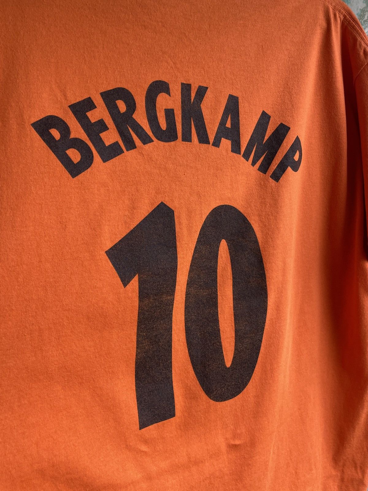 Fruit Of The Loom Arsenal vs Ajax 2006 Bergkamp soccer football t shirt jersey Size US XL / EU 56 / 4 - 10 Thumbnail