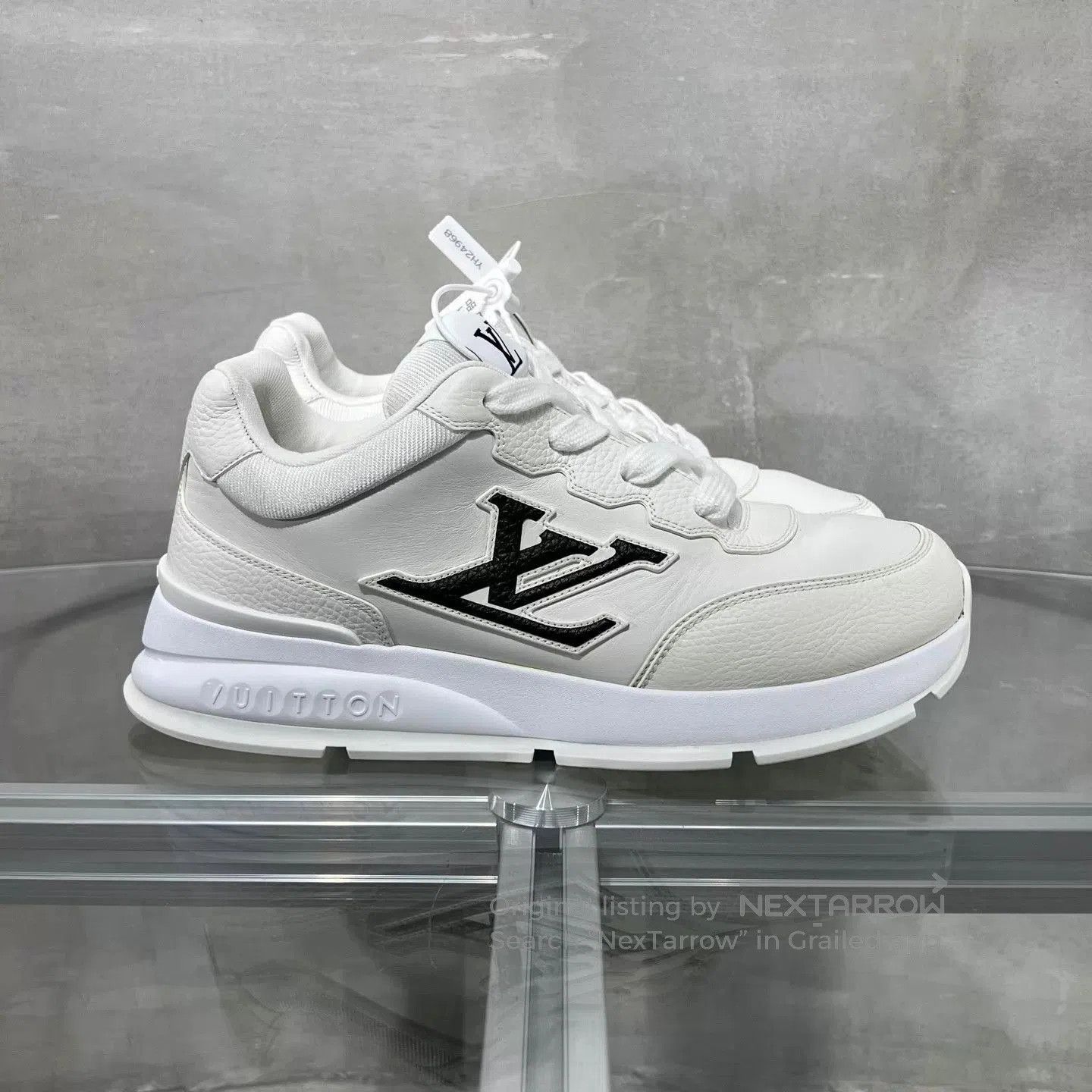 Louis Vuitton White Low-Top Sneakers Size 8. Size US 8 / EU 41 - 4 Thumbnail