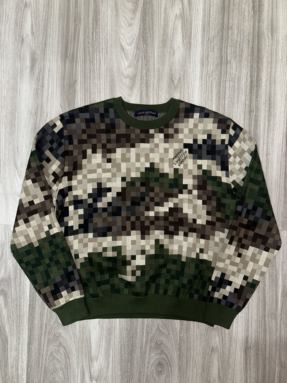 Louis Vuitton SS24 Louis Vuitton by Pharell Pixelated Sweatshirt Size US M / EU 48-50 / 2 - 1 Thumbnail