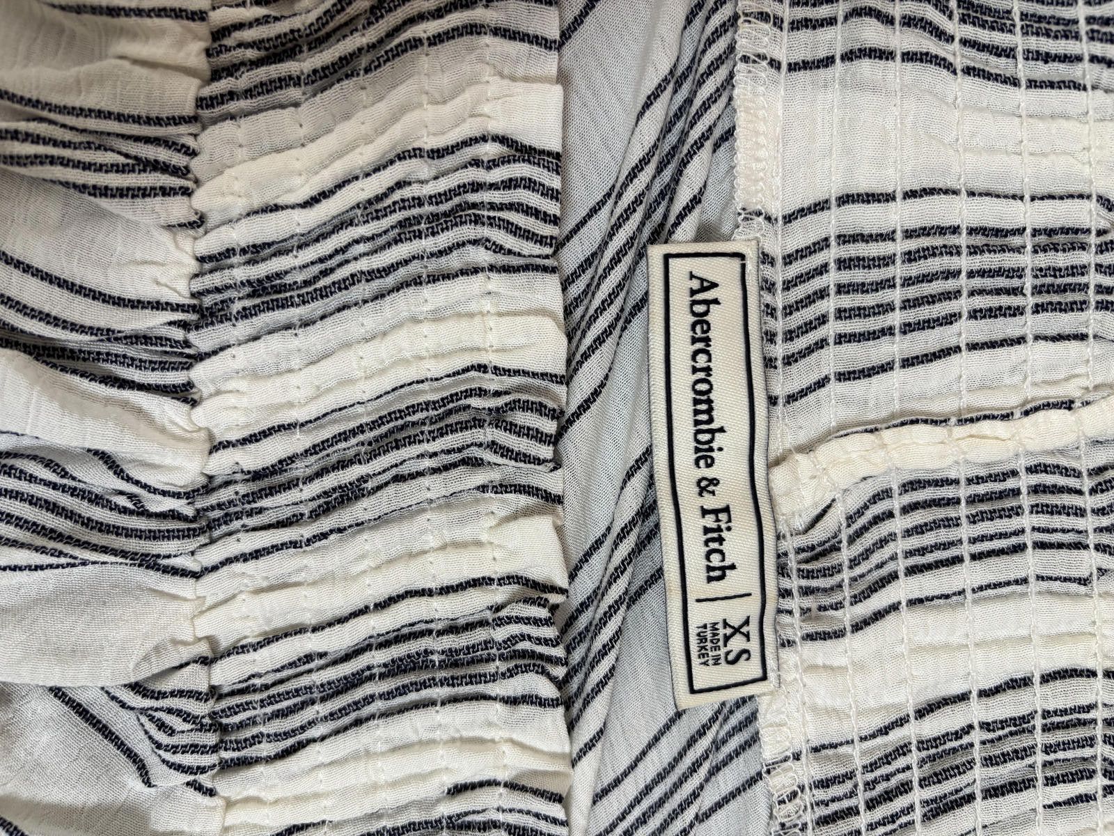 Abercrombie & Fitch Abercrombie & Fitch Off Shoulder Striped Peplum Blouse XS Size XS / US 0-2 / IT 36-38 - 7 Thumbnail