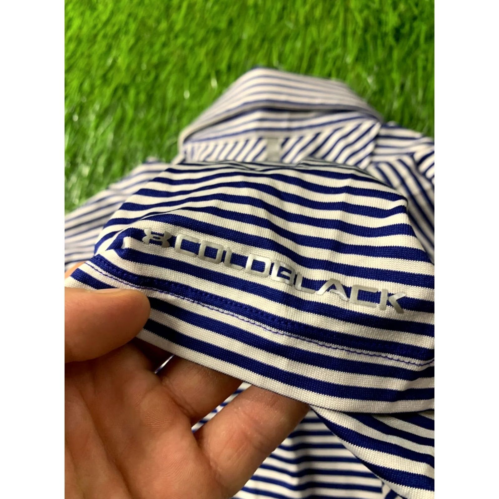 Under Armour UNDER ARMOUR HEATGEAR MEN POLO SHIRT JERSEY MEDIUM BLUE AND WHITE SOLID SHORT SLEEVE BAGGAGE? Size US M / EU 48-50 / 2 - 8 Thumbnail