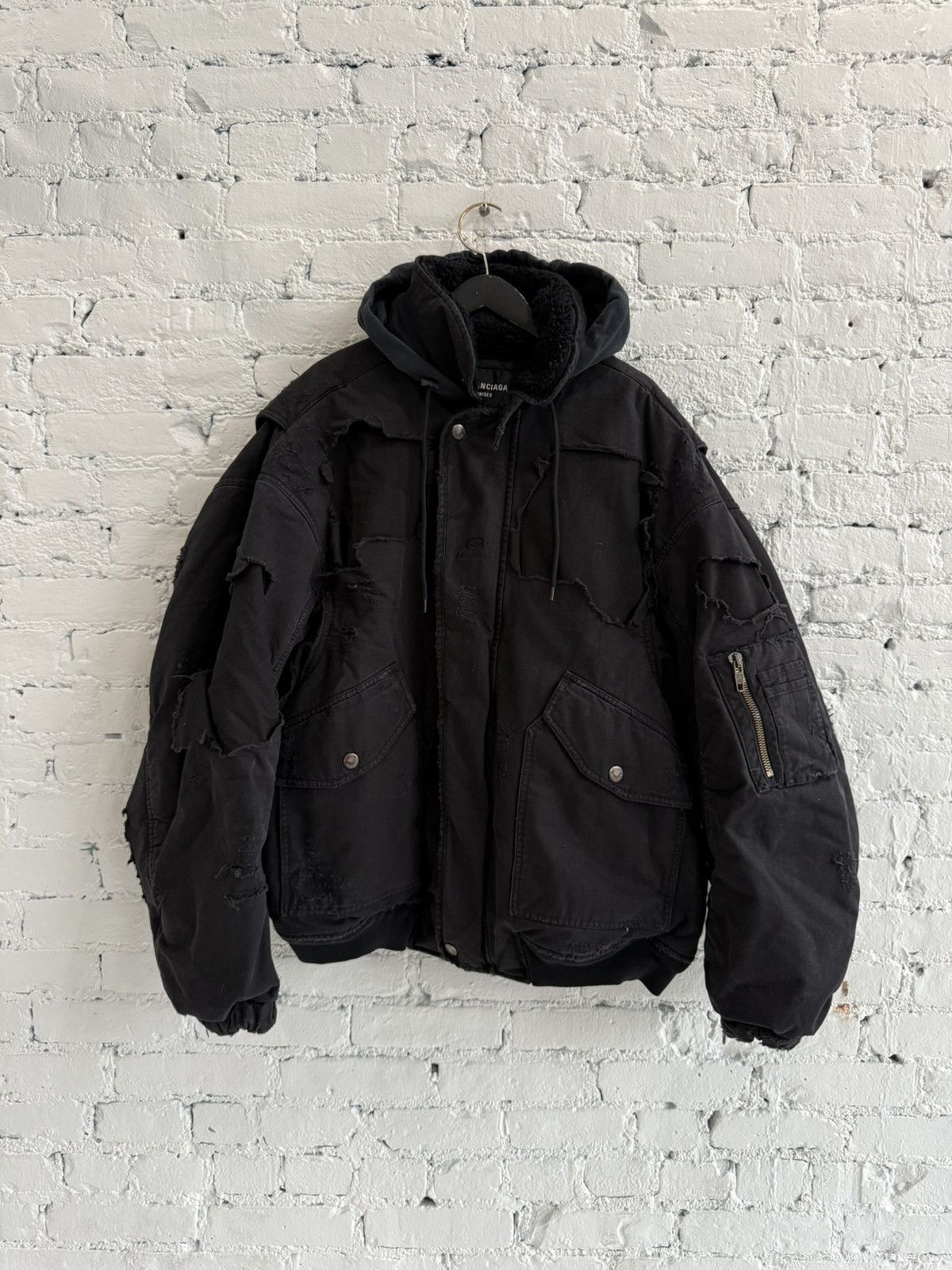 Balenciaga Balenciaga Destroyed Bomber Jacket Size US S / EU 44-46 / 1 - 1 Thumbnail